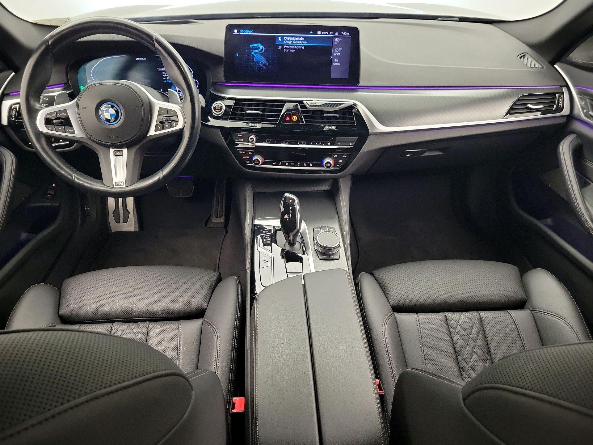 Thumbnail: 2023 BMW 5 Series - 9