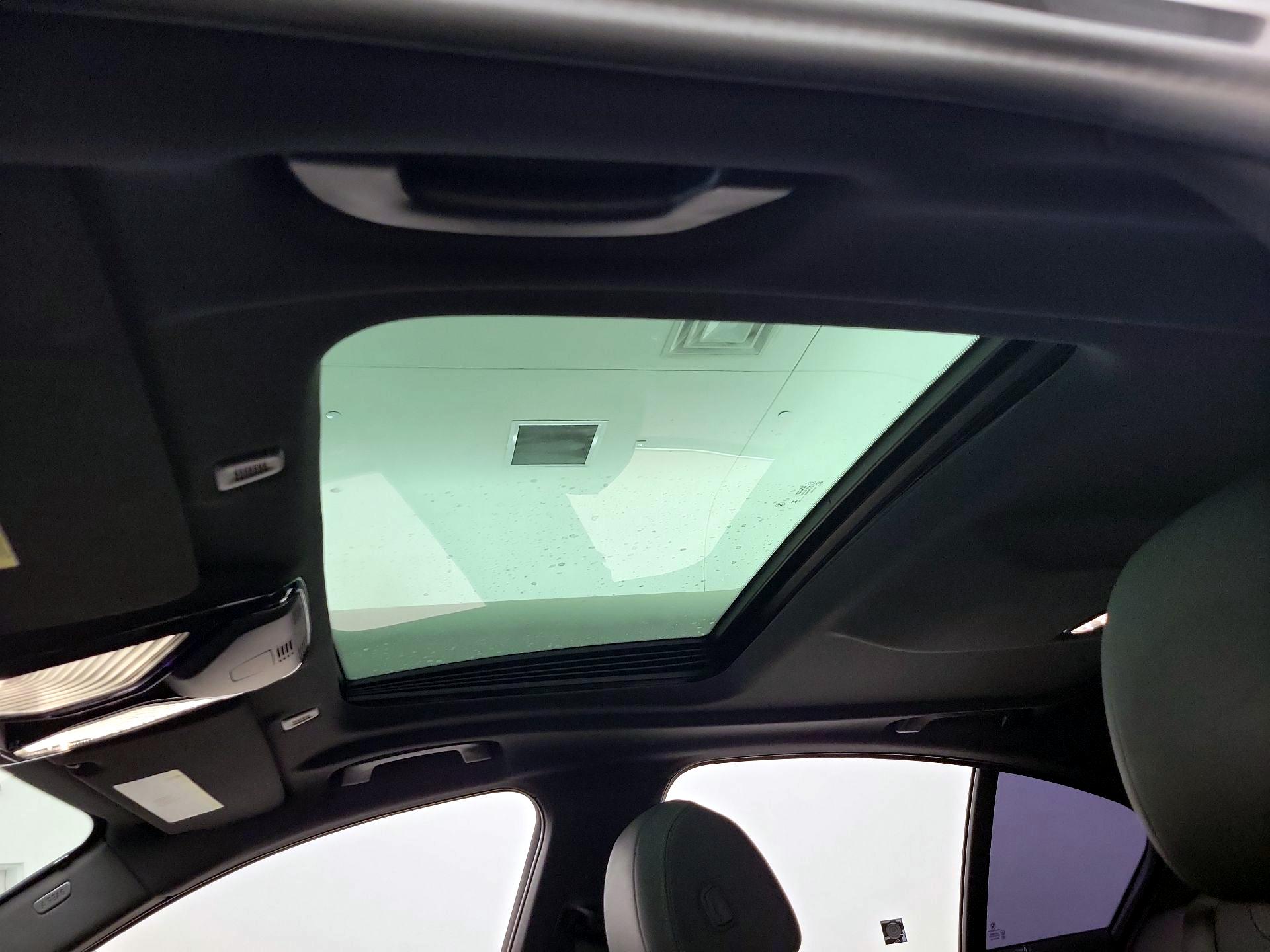 Thumbnail: 2023 BMW 5 Series - 20