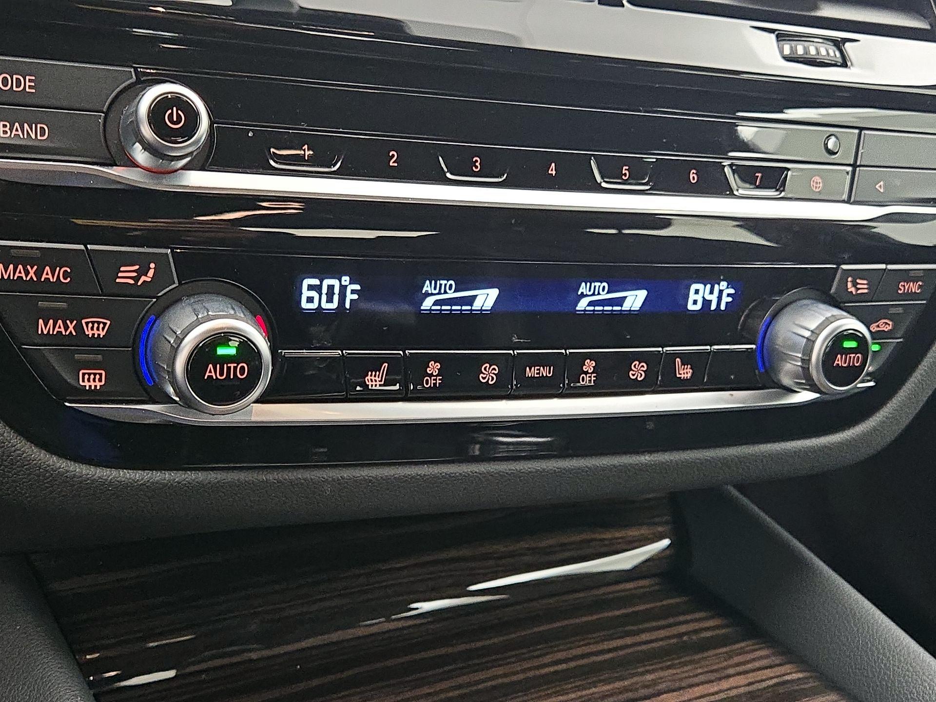 Thumbnail: 2023 BMW 5 Series - 17