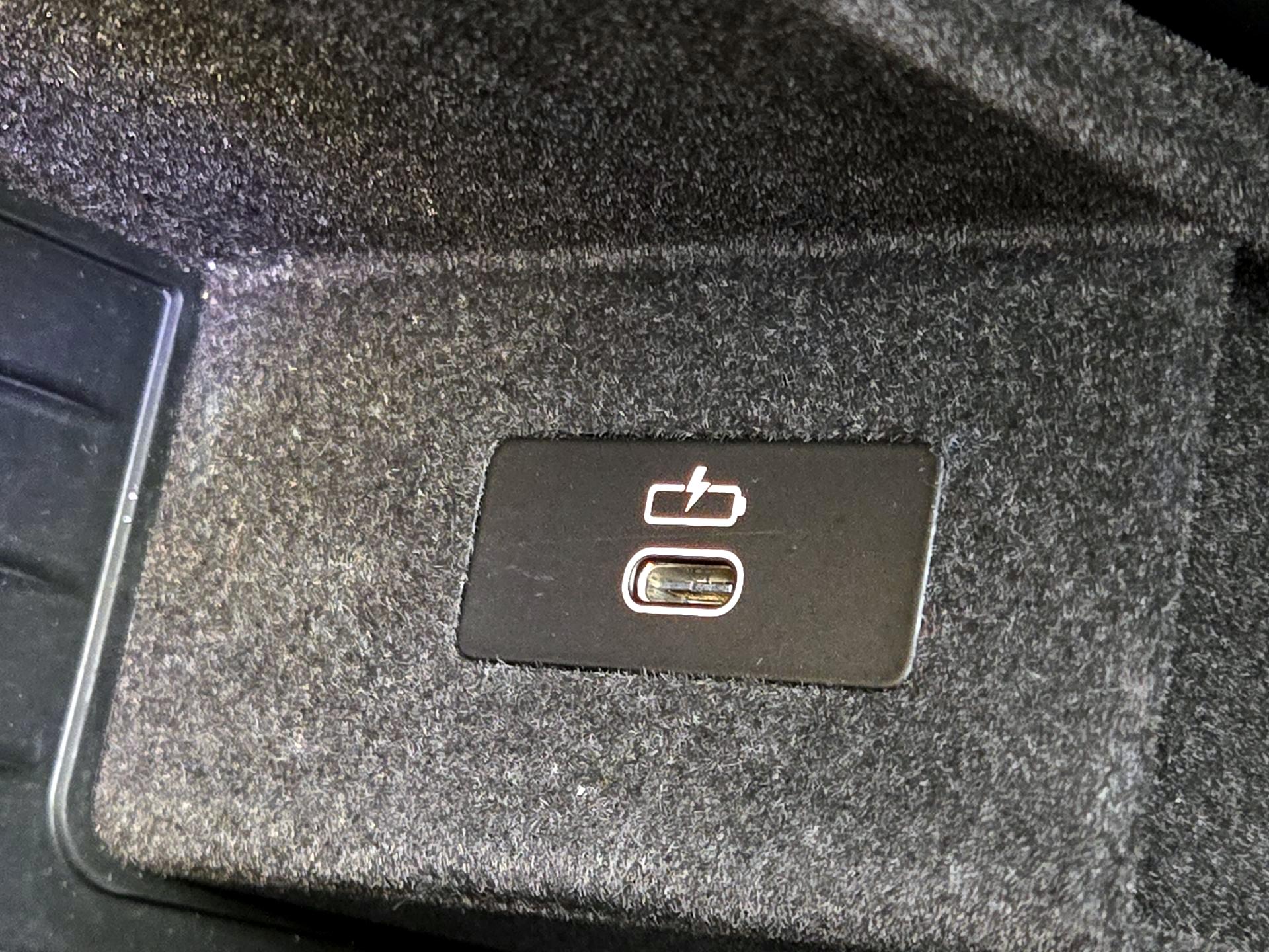 Thumbnail: 2023 BMW 5 Series - 19