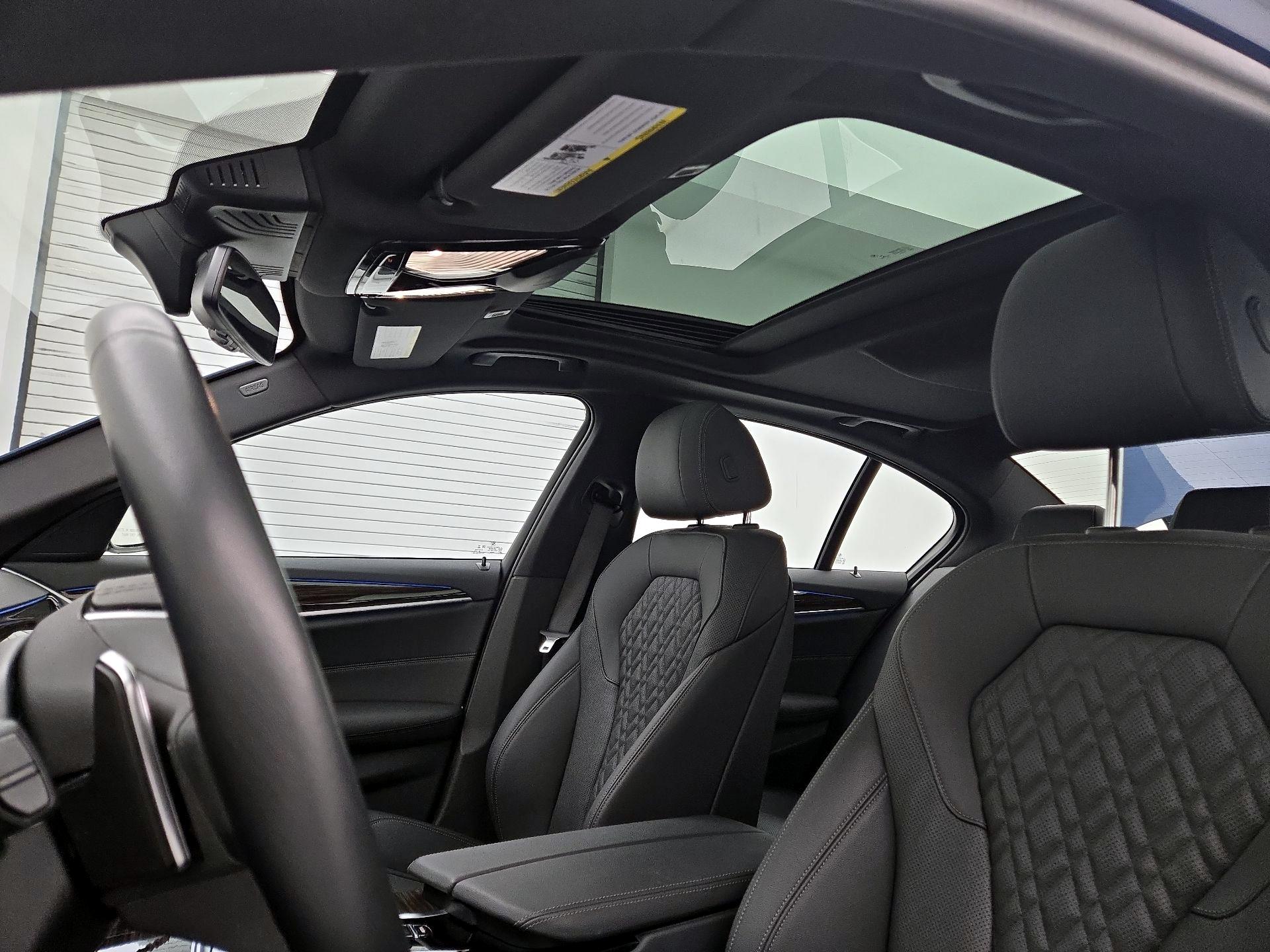 Thumbnail: 2023 BMW 5 Series - 20