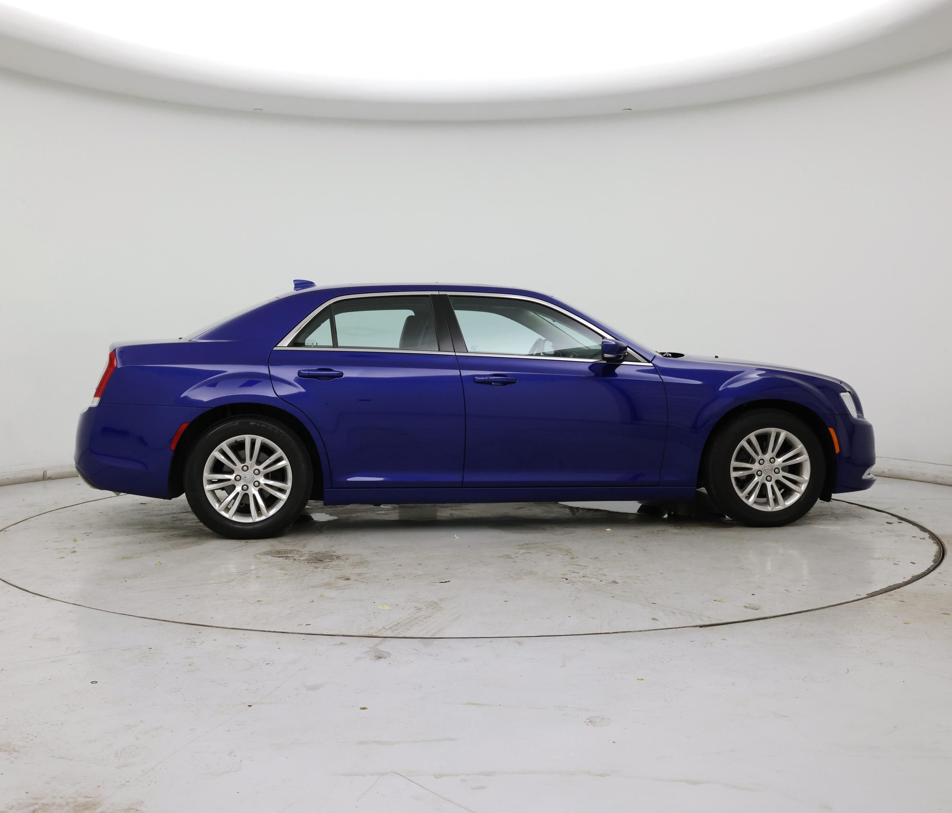 Thumbnail: 2021 Chrysler 300 - 7