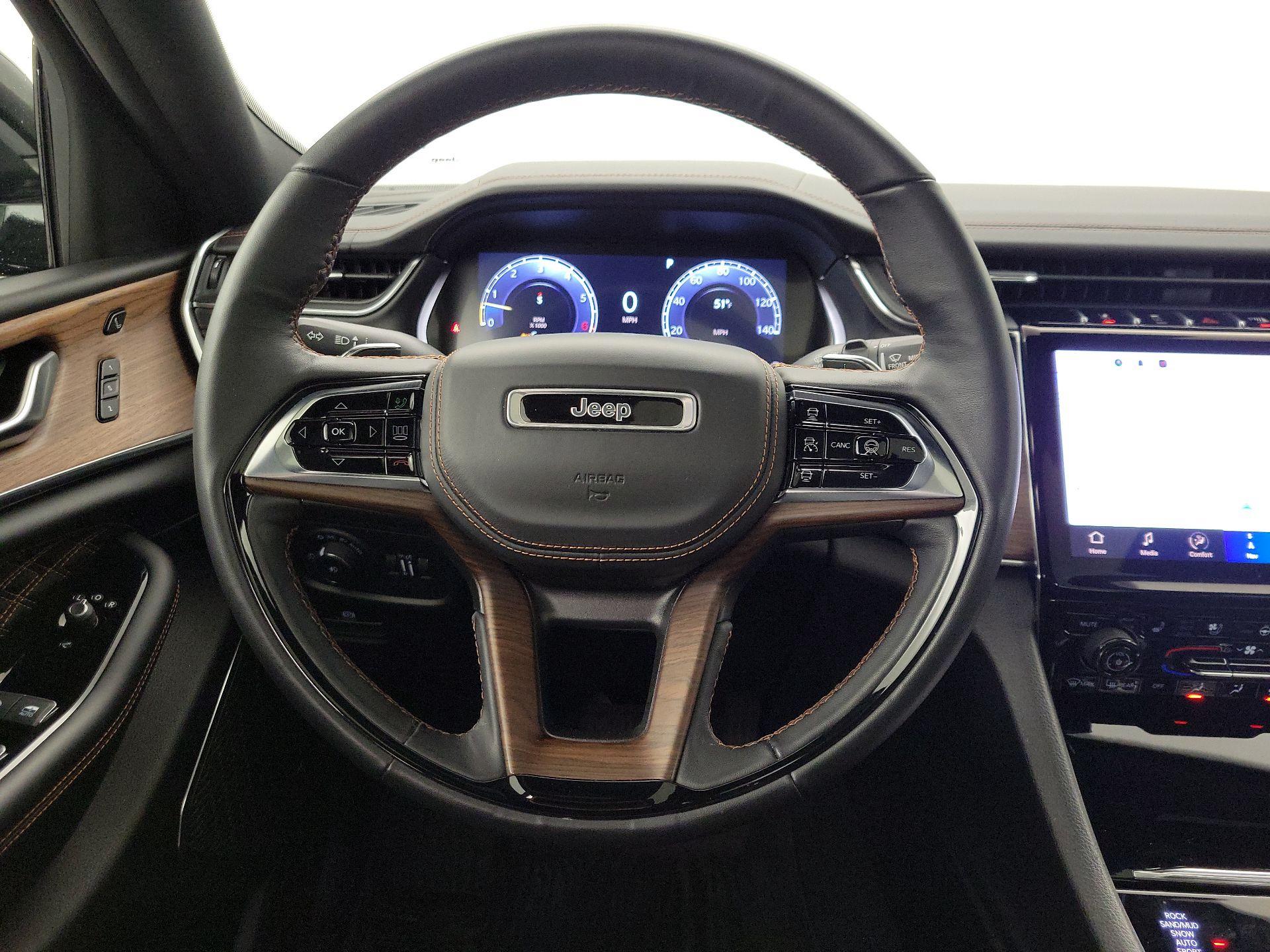 Thumbnail: 2022 Jeep Grand Cherokee - 10