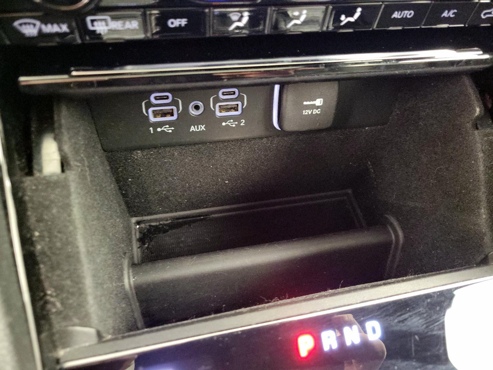 Thumbnail: 2022 Jeep Grand Cherokee - 19