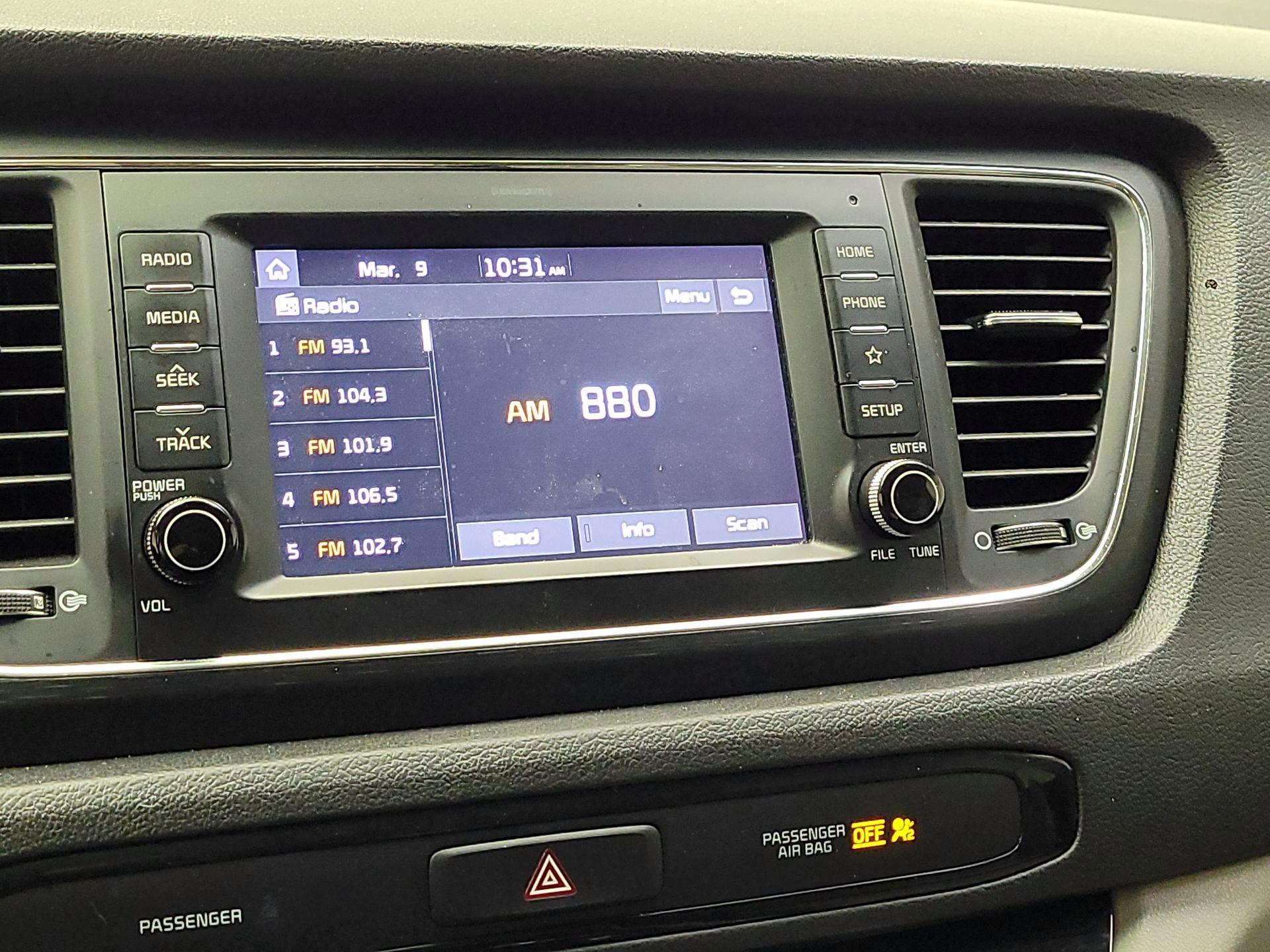 Thumbnail: 2019 Kia Sedona - 13