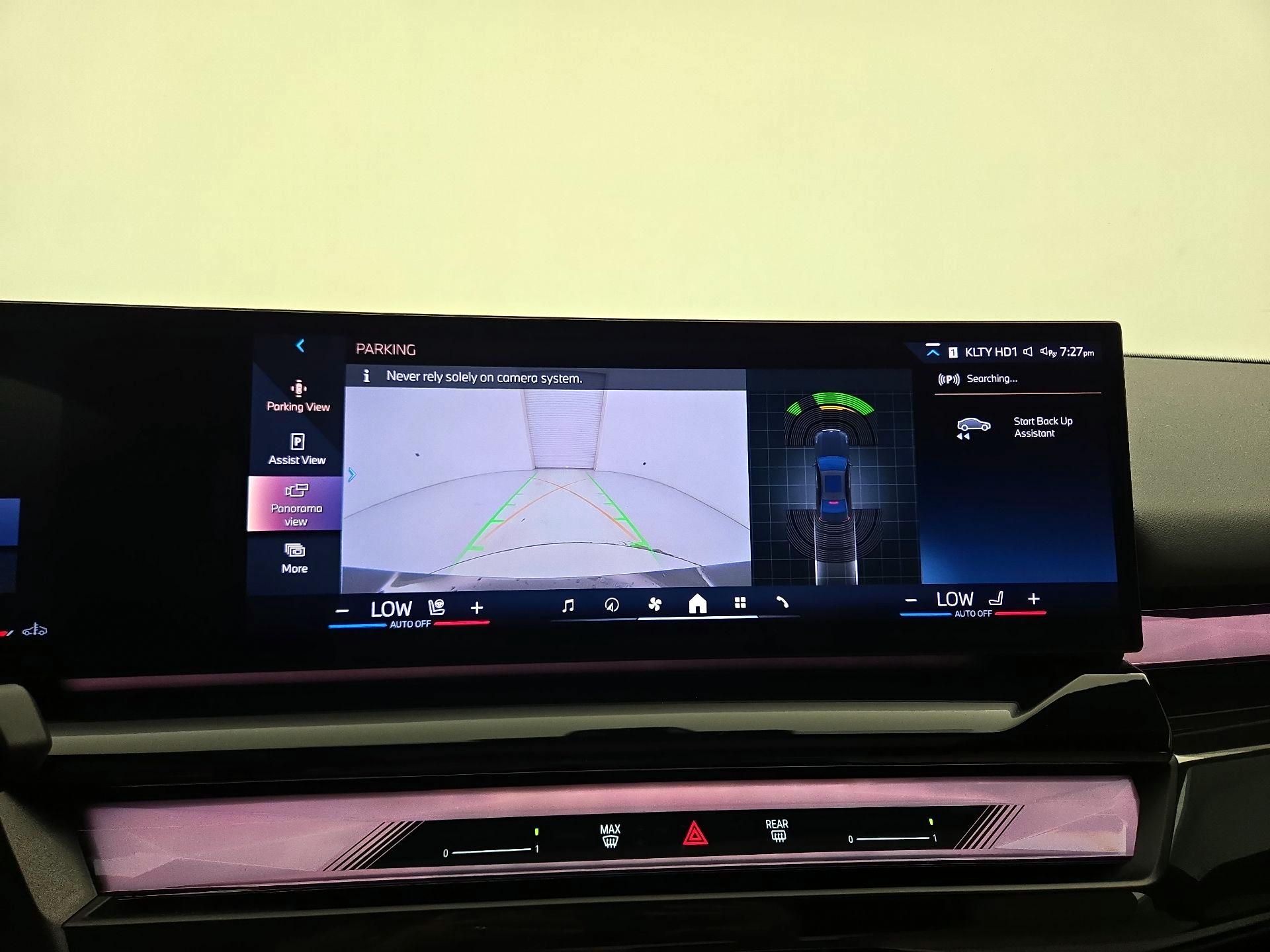 Thumbnail: 2024 BMW 5 Series - 15