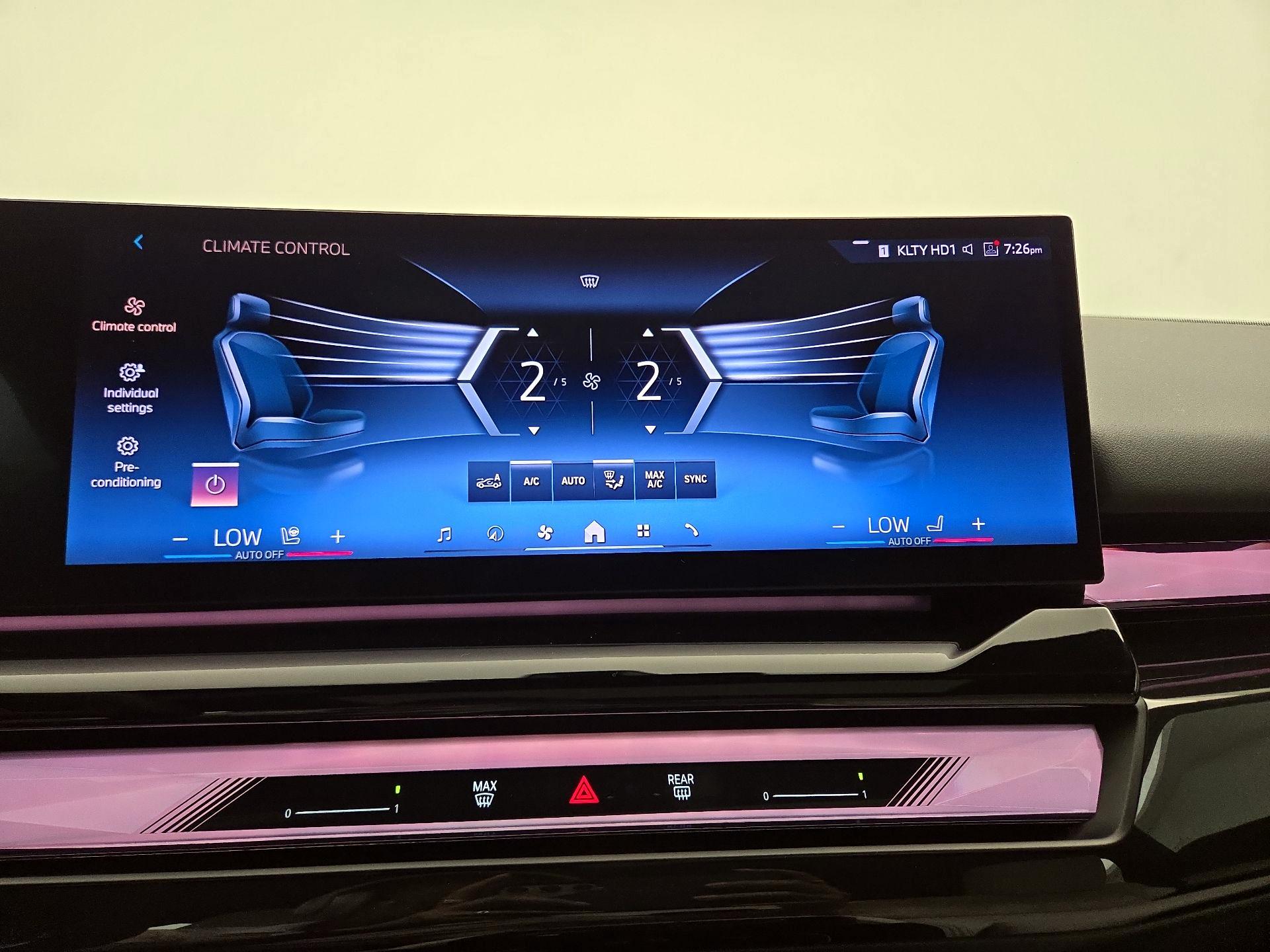 Thumbnail: 2024 BMW 5 Series - 17