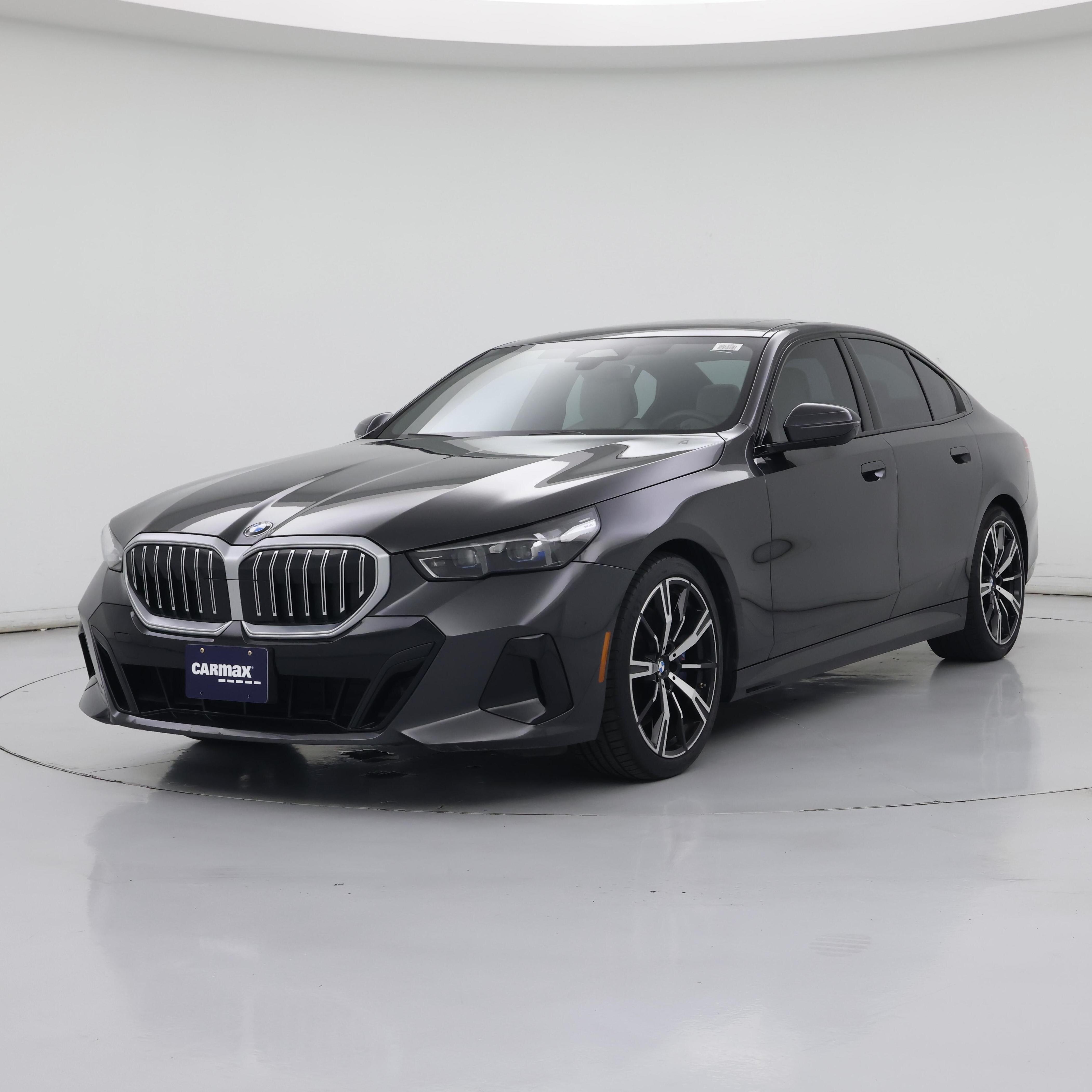 Thumbnail: 2024 BMW 5 Series - 4