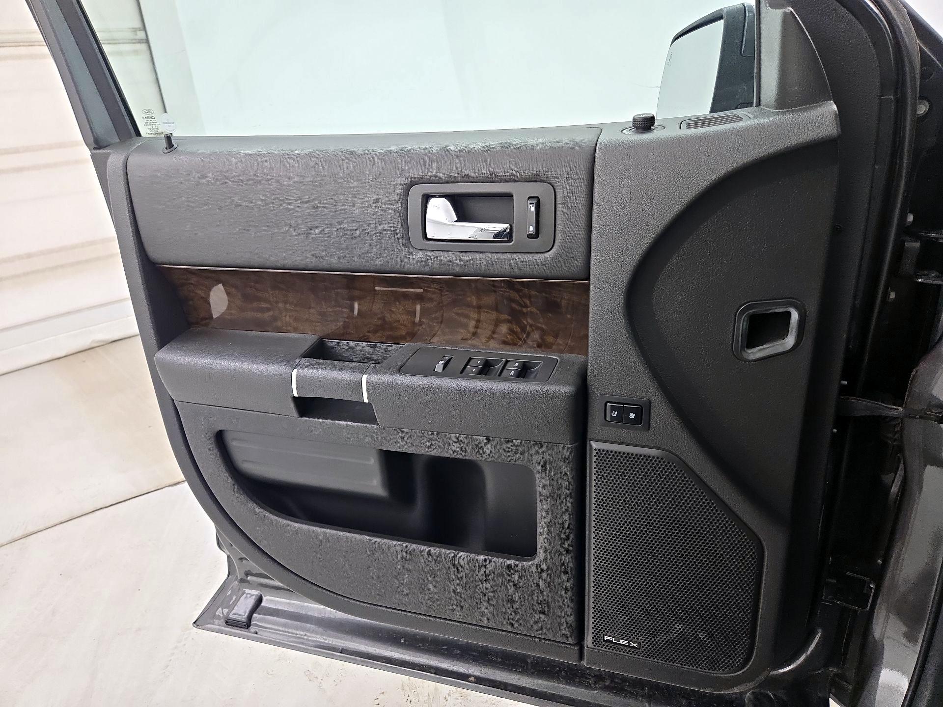 Thumbnail: 2019 Ford Flex - 12