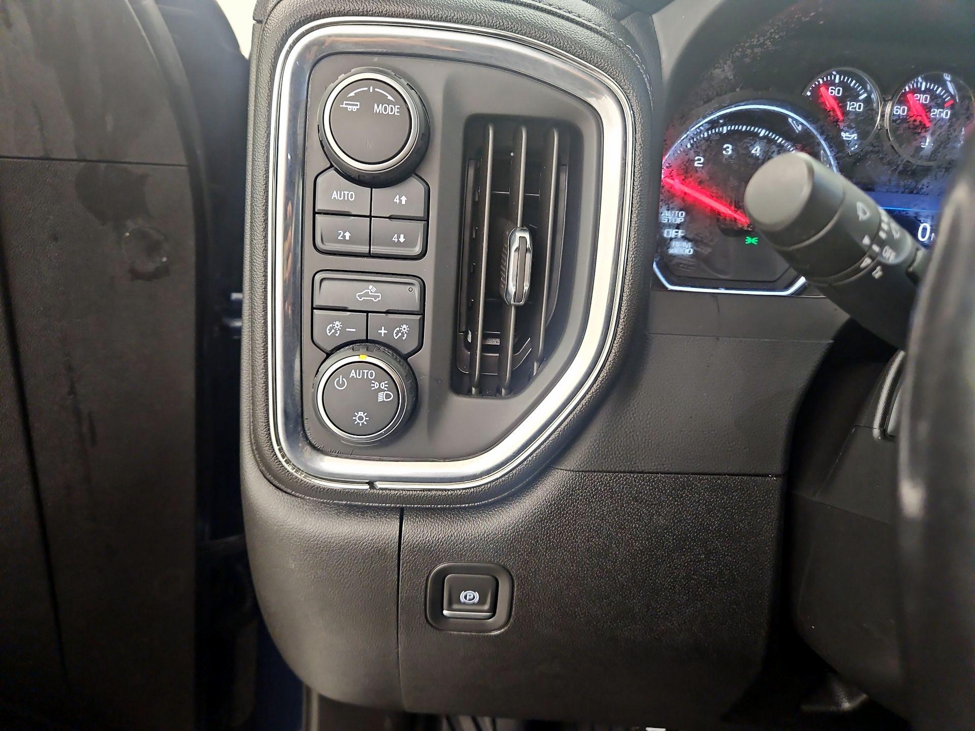 Thumbnail: 2021 Chevrolet Silverado 1500 - 13