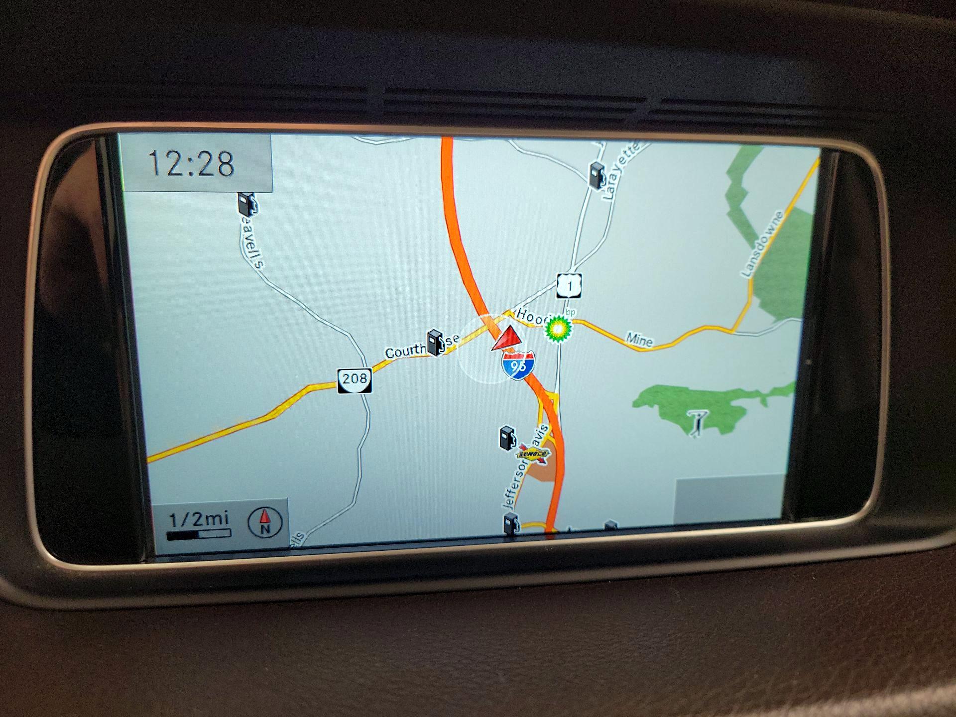 Thumbnail: 2015 Mercedes-Benz E-Class - 14