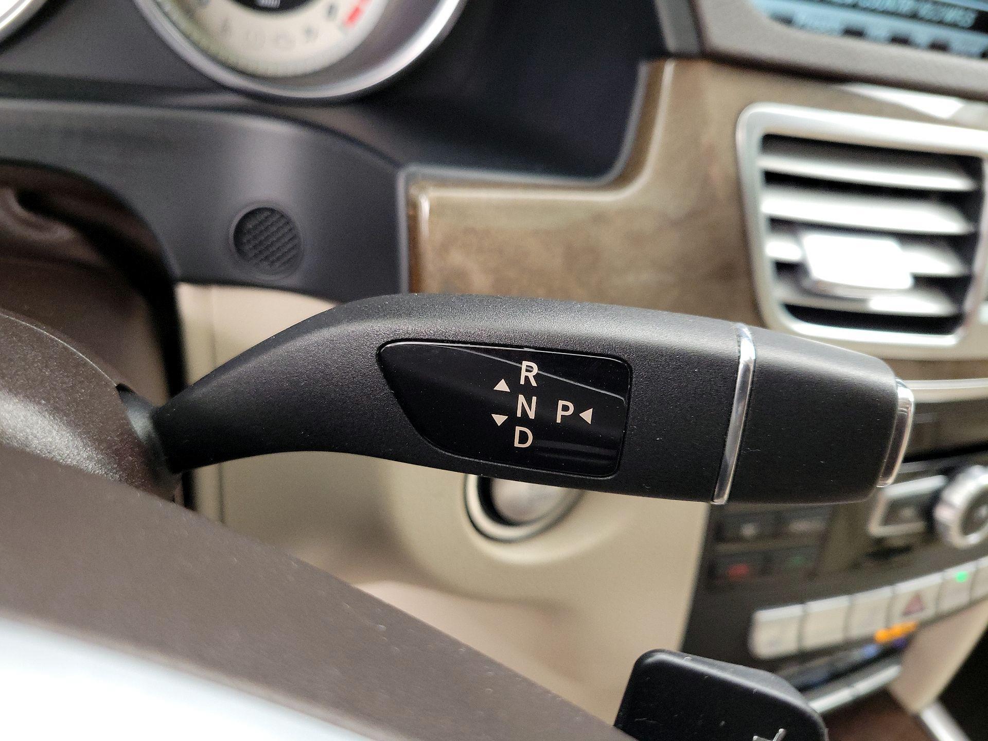 Thumbnail: 2015 Mercedes-Benz E-Class - 18