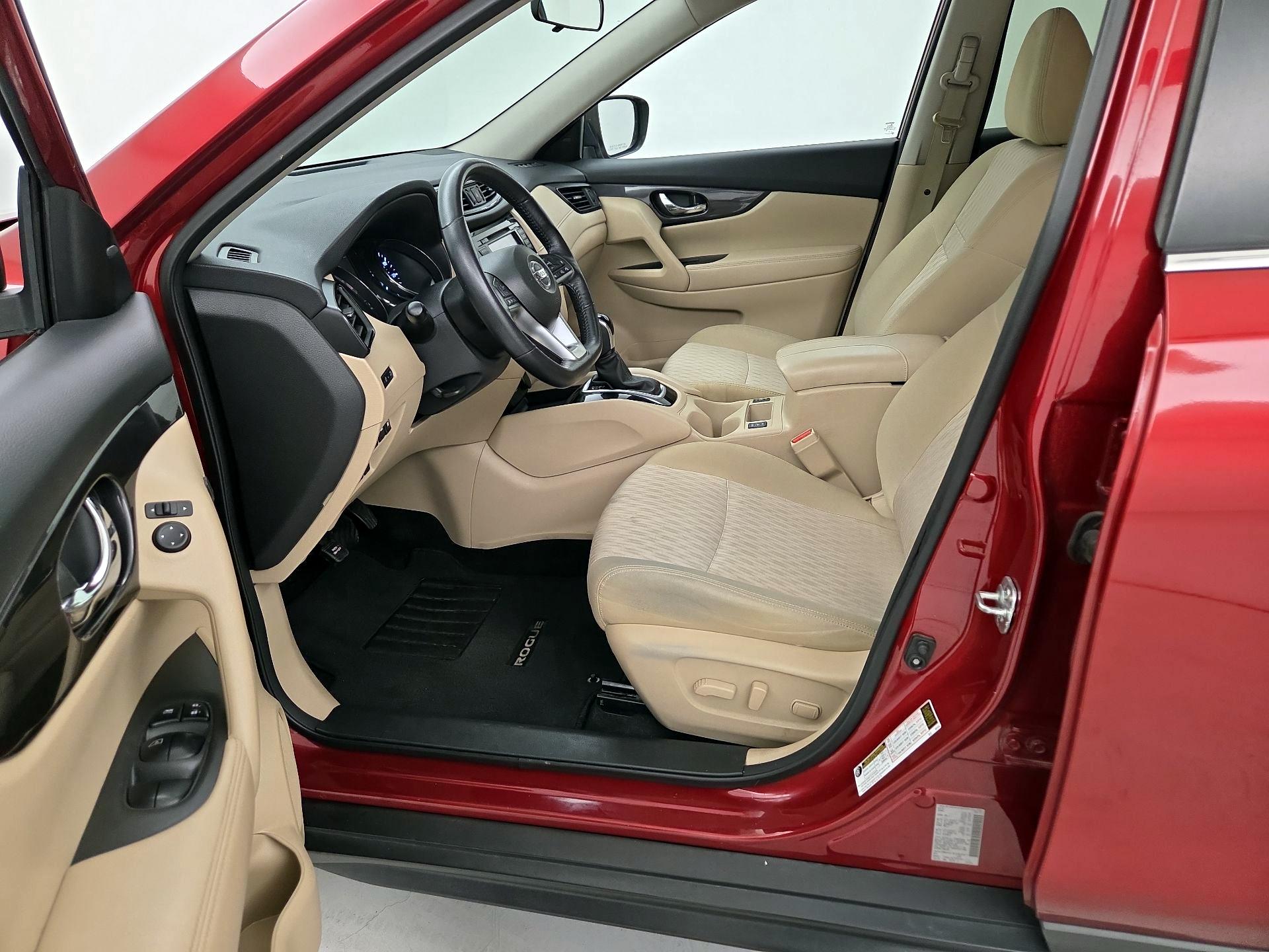 Thumbnail: 2018 Nissan Rogue - 9