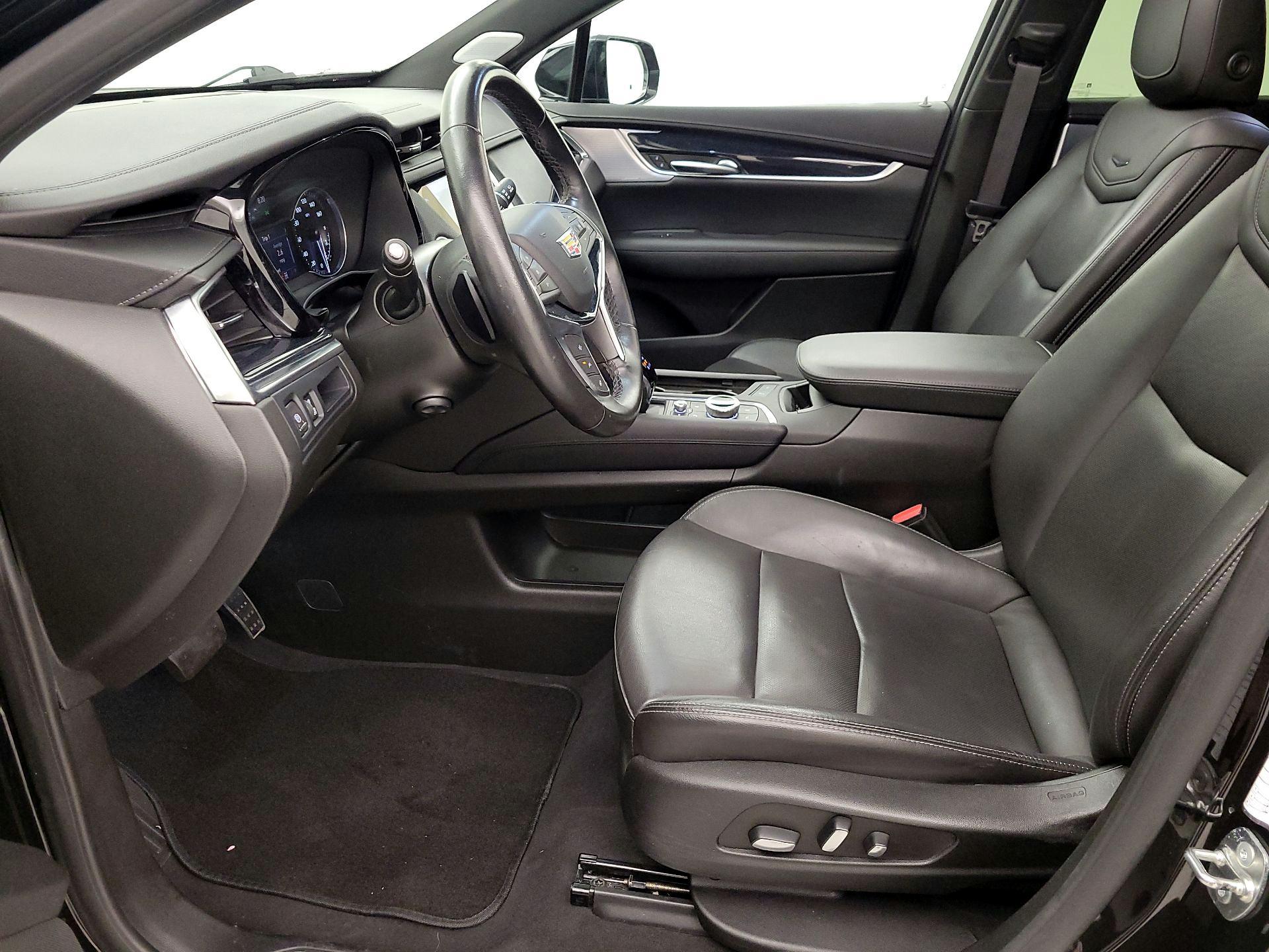 Thumbnail: 2024 Cadillac XT5 - 11