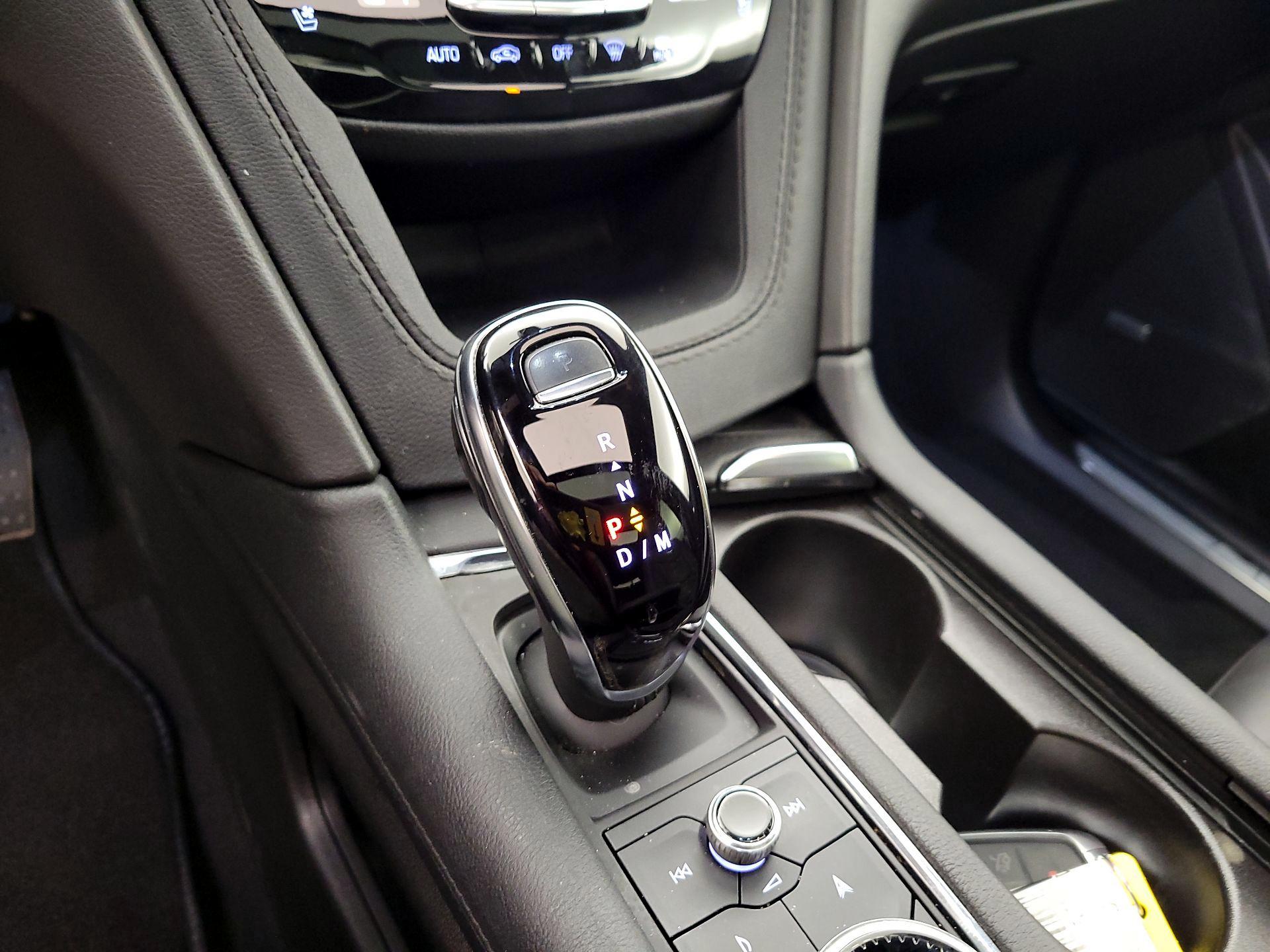 Thumbnail: 2024 Cadillac XT5 - 18