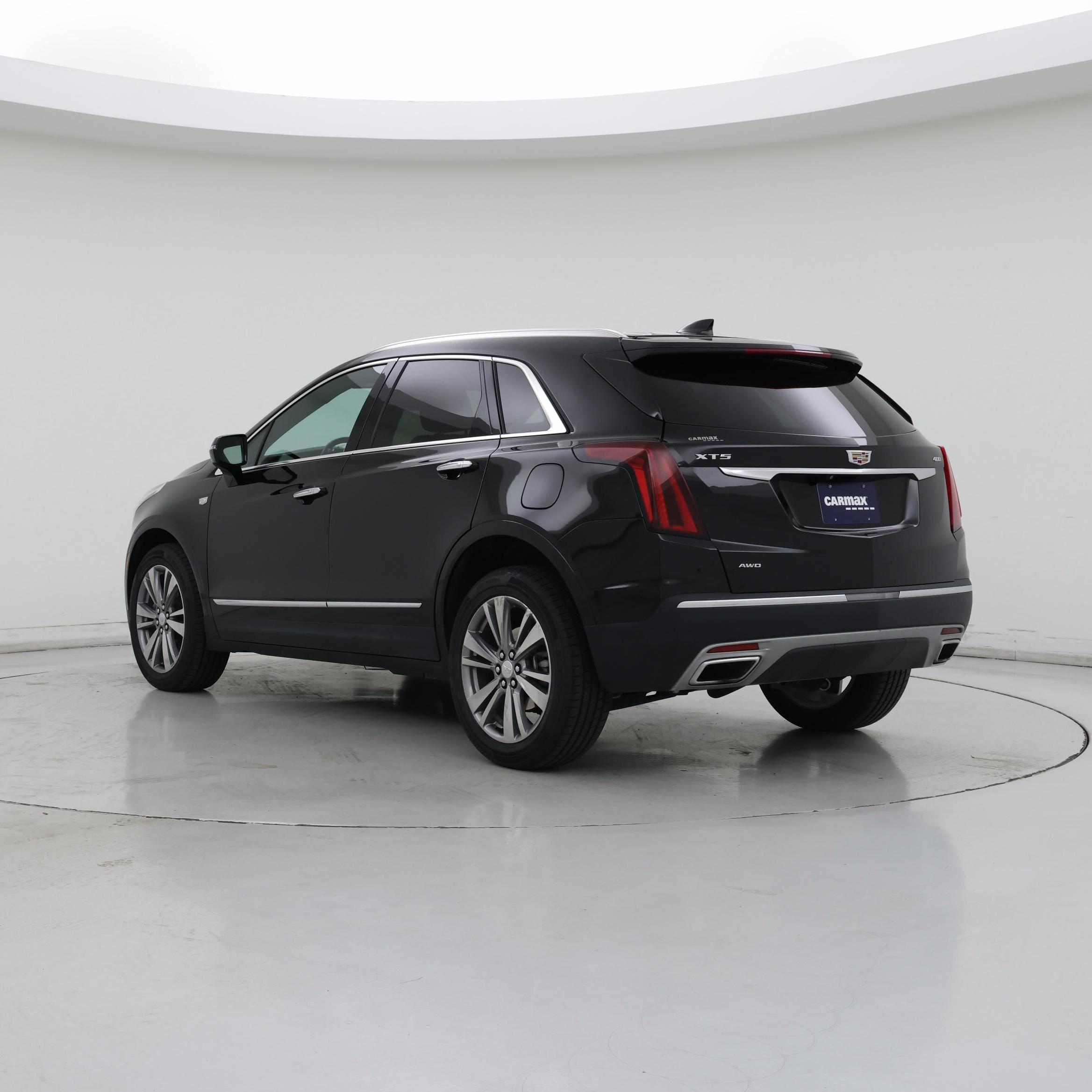 Thumbnail: 2024 Cadillac XT5 - 2