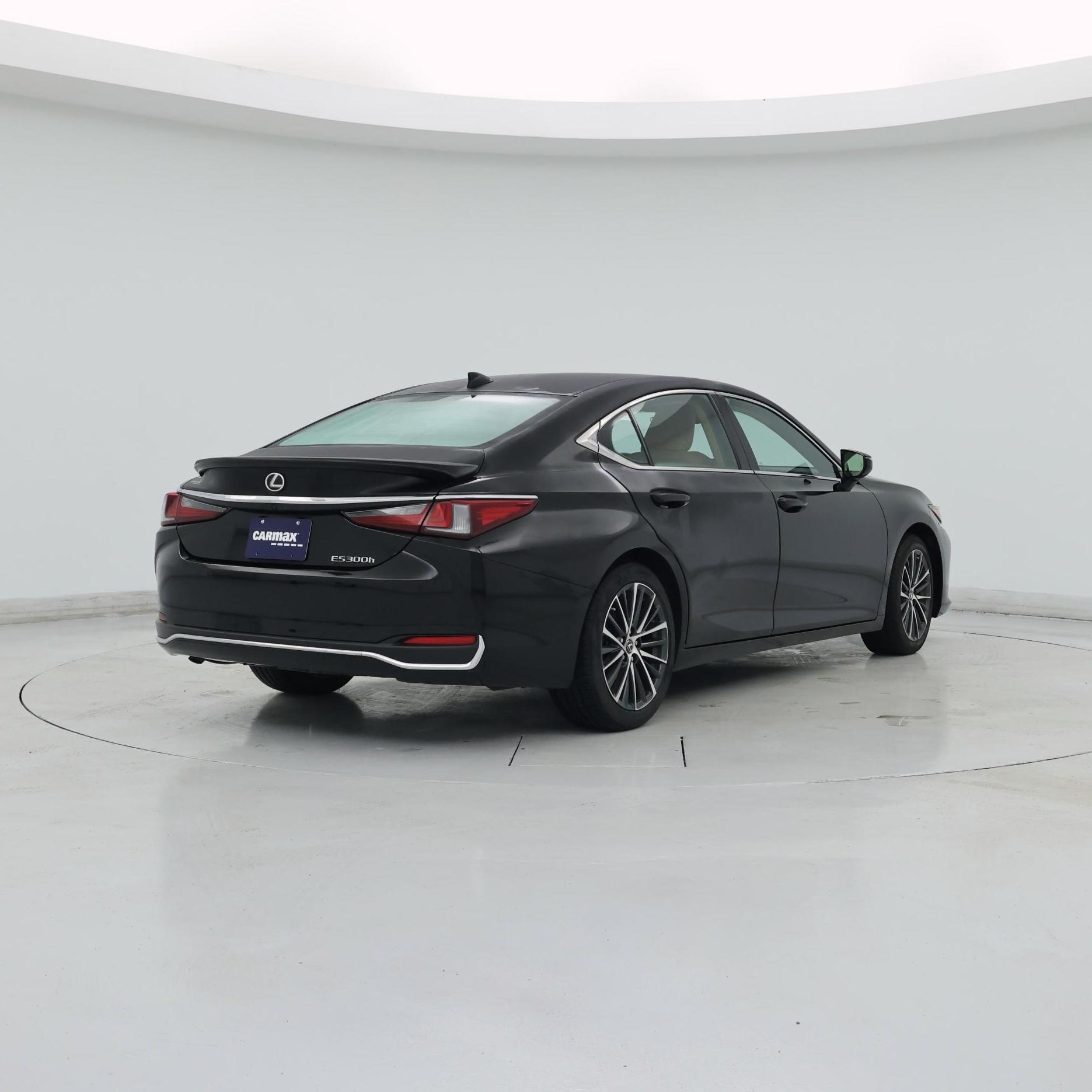 Thumbnail: 2025 Lexus ES - 8