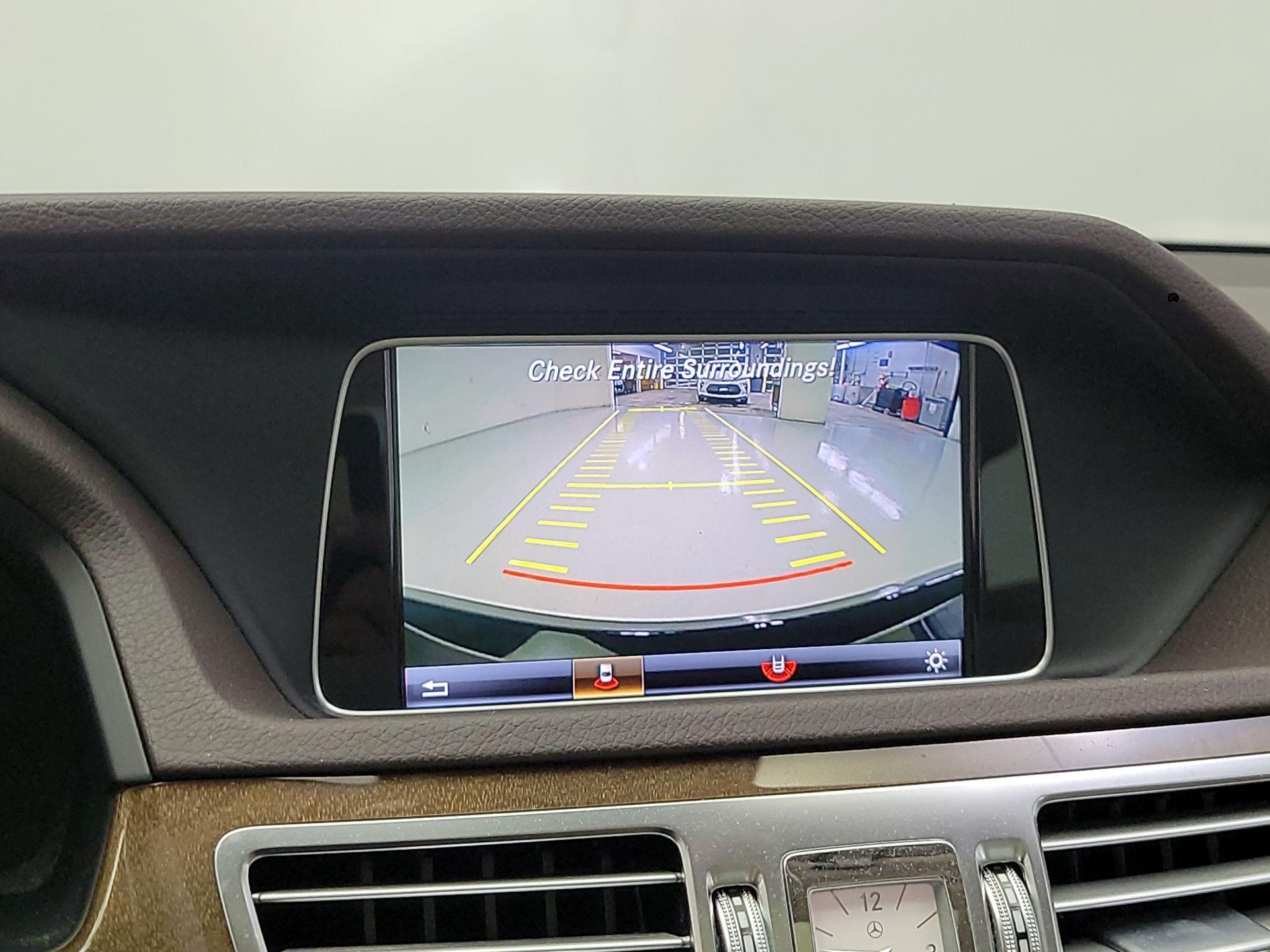 Thumbnail: 2016 Mercedes-Benz E-Class - 13