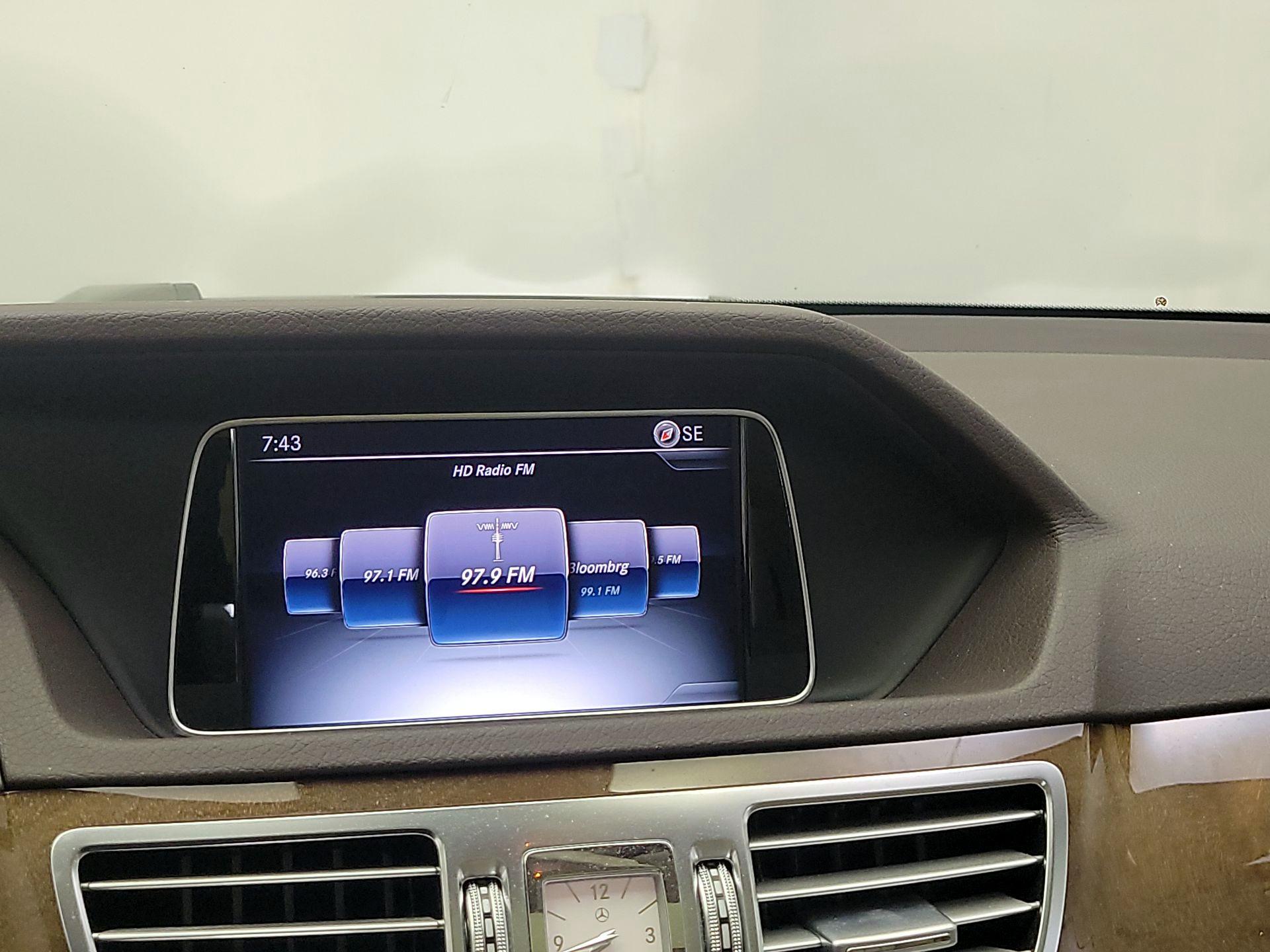 Thumbnail: 2016 Mercedes-Benz E-Class - 14