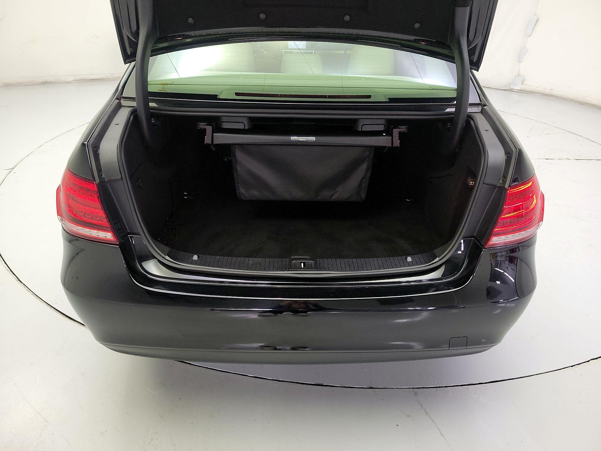 Thumbnail: 2016 Mercedes-Benz E-Class - 20