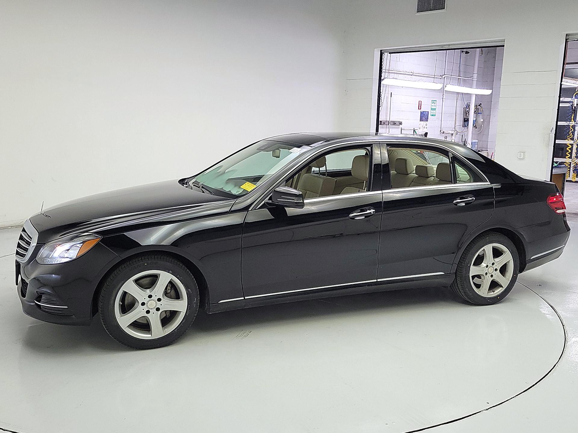 Thumbnail: 2016 Mercedes-Benz E-Class - 3