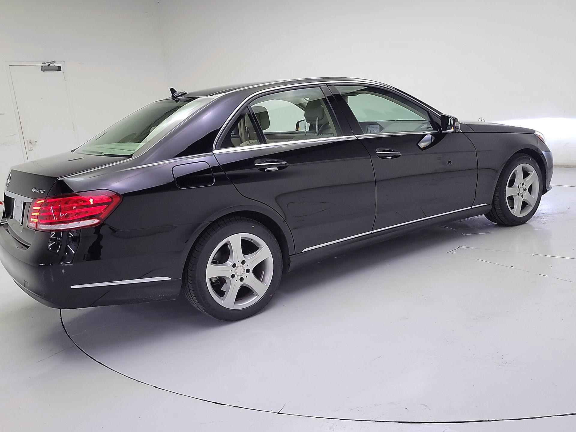 Thumbnail: 2016 Mercedes-Benz E-Class - 5