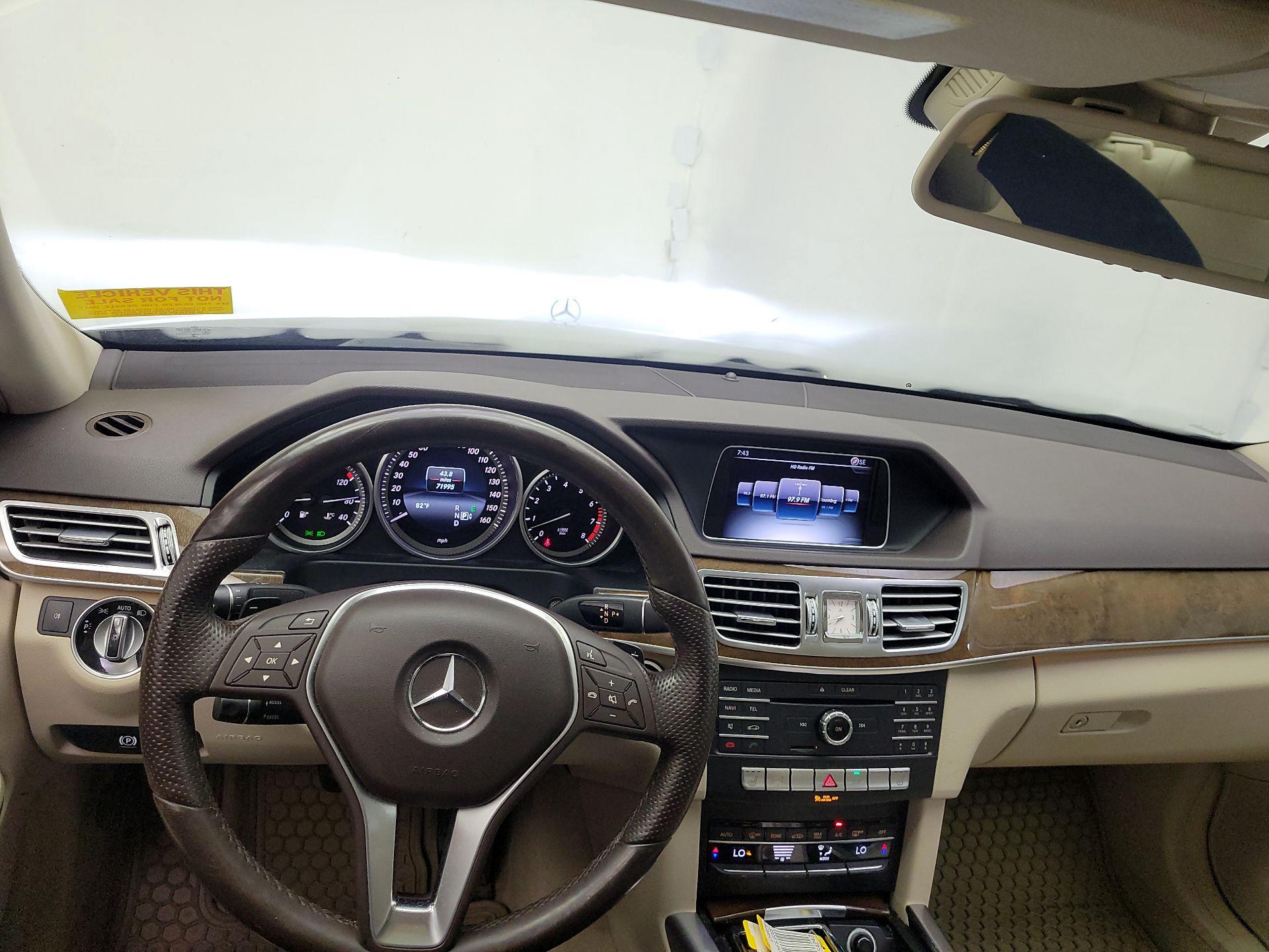 Thumbnail: 2016 Mercedes-Benz E-Class - 8