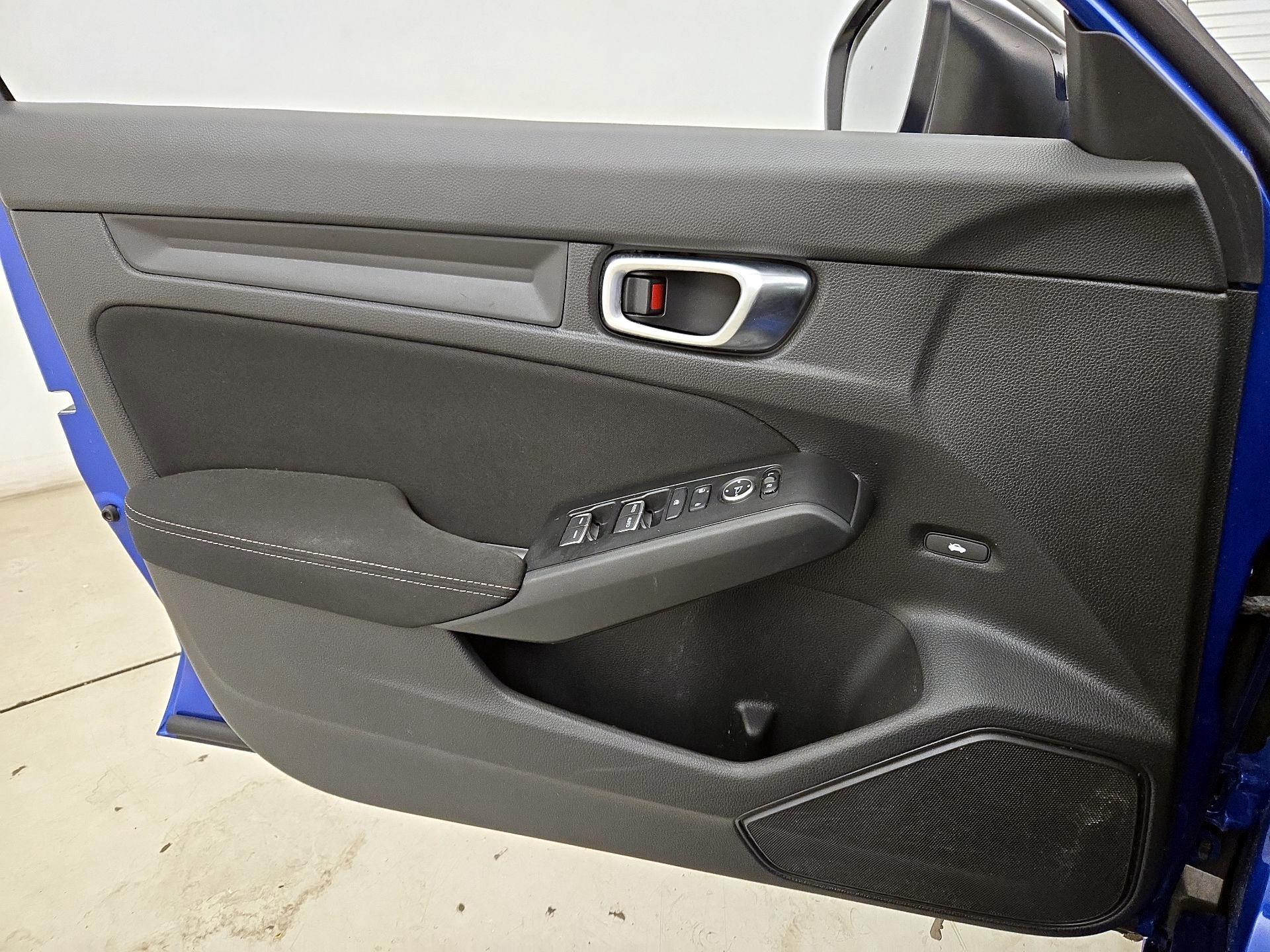 Thumbnail: 2023 Honda Civic - 12