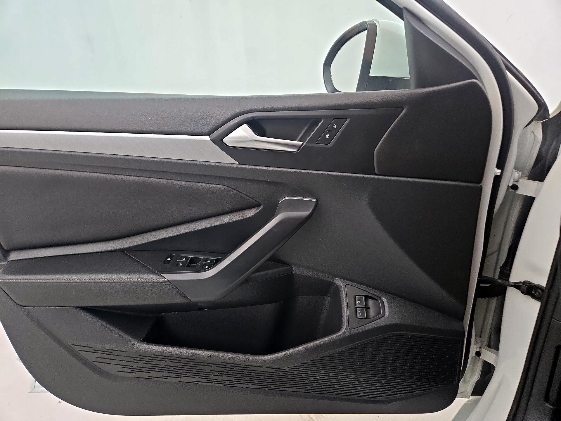 Thumbnail: 2023 Volkswagen Jetta - 12