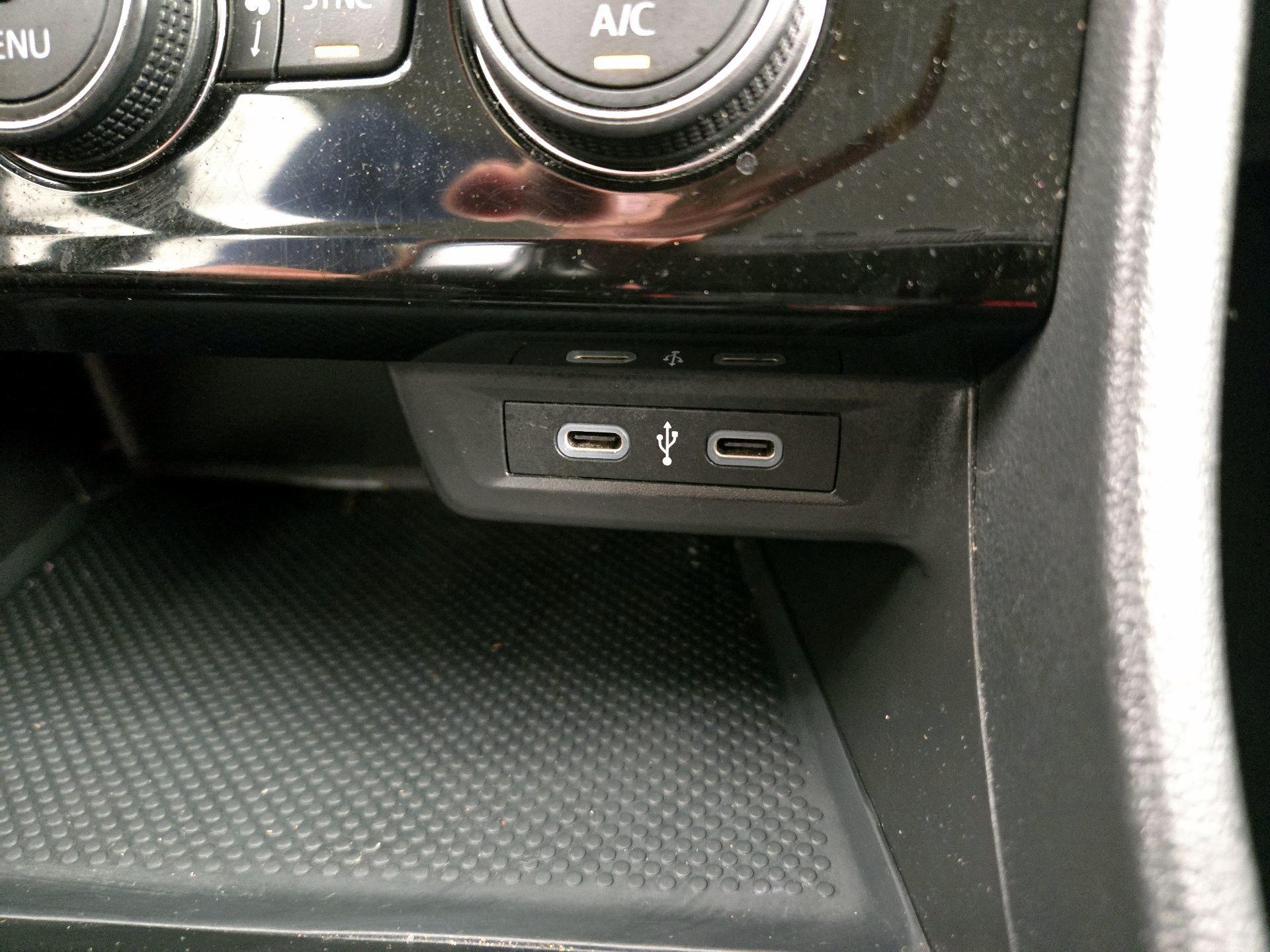 Thumbnail: 2023 Volkswagen Jetta - 18