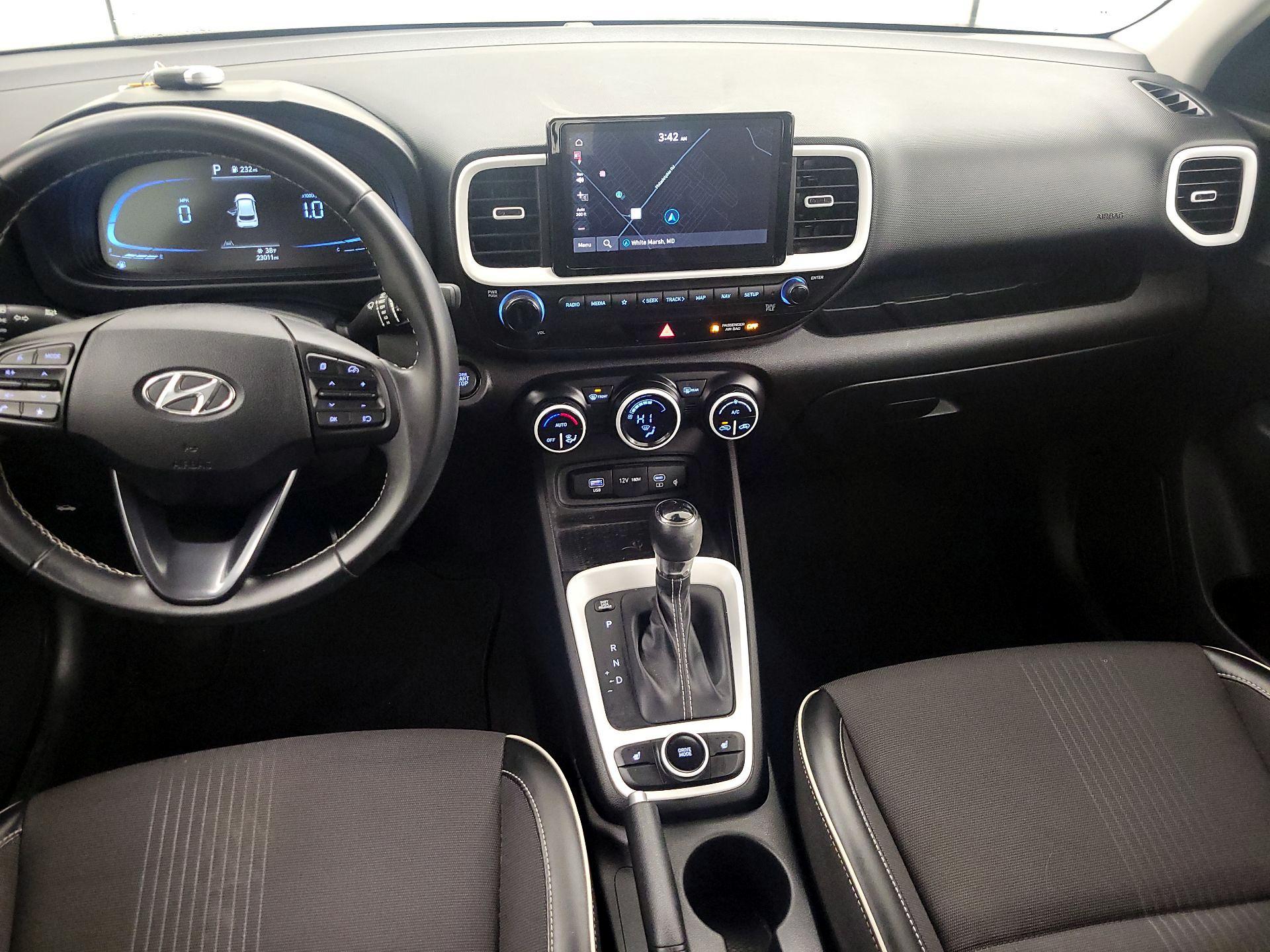 Thumbnail: 2023 Hyundai Venue - 9