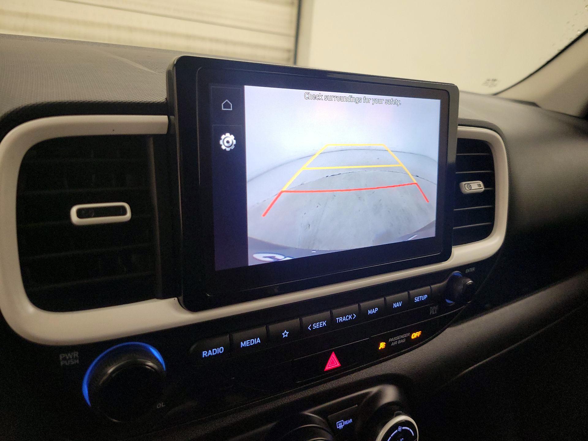 Thumbnail: 2023 Hyundai Venue - 15