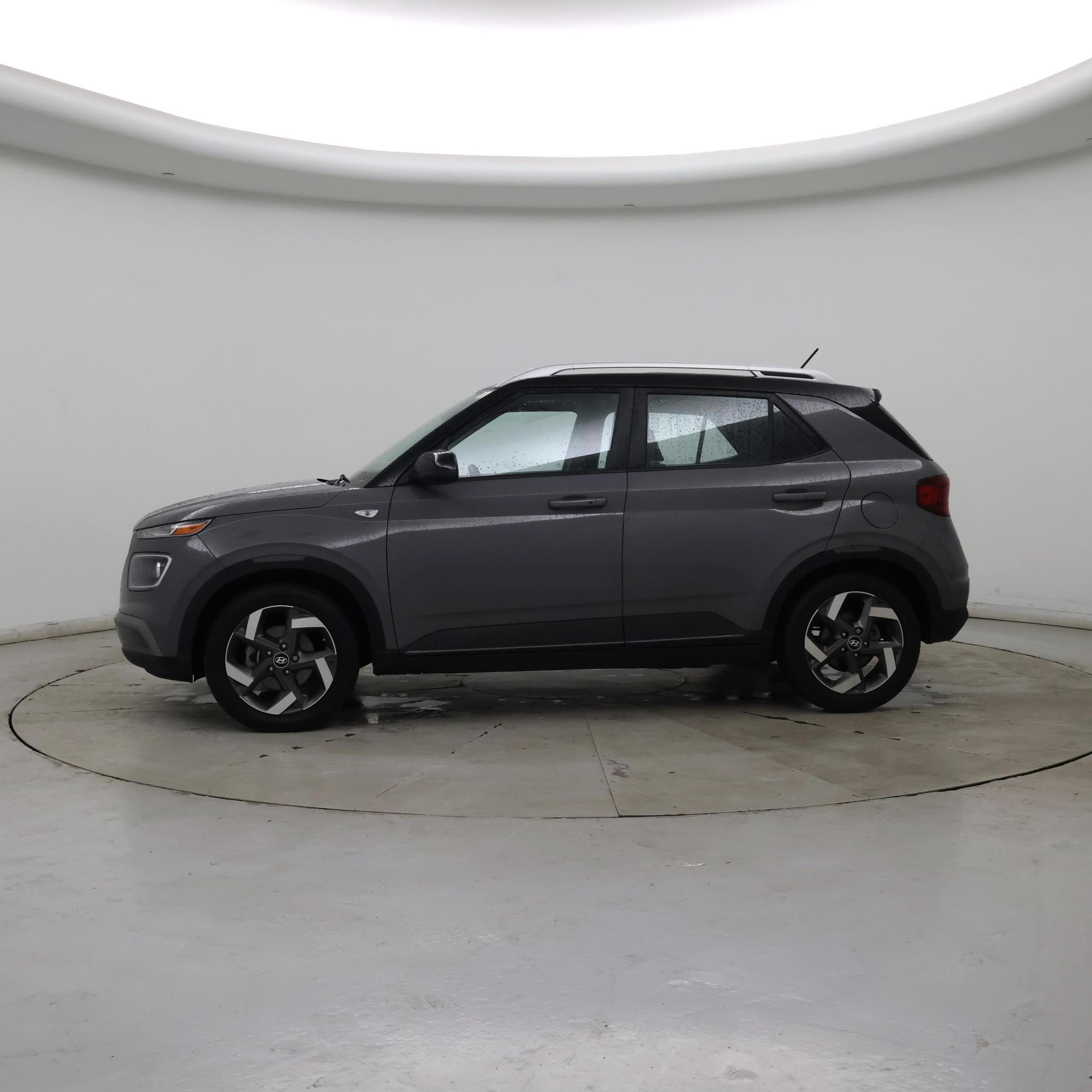 Thumbnail: 2023 Hyundai Venue - 3