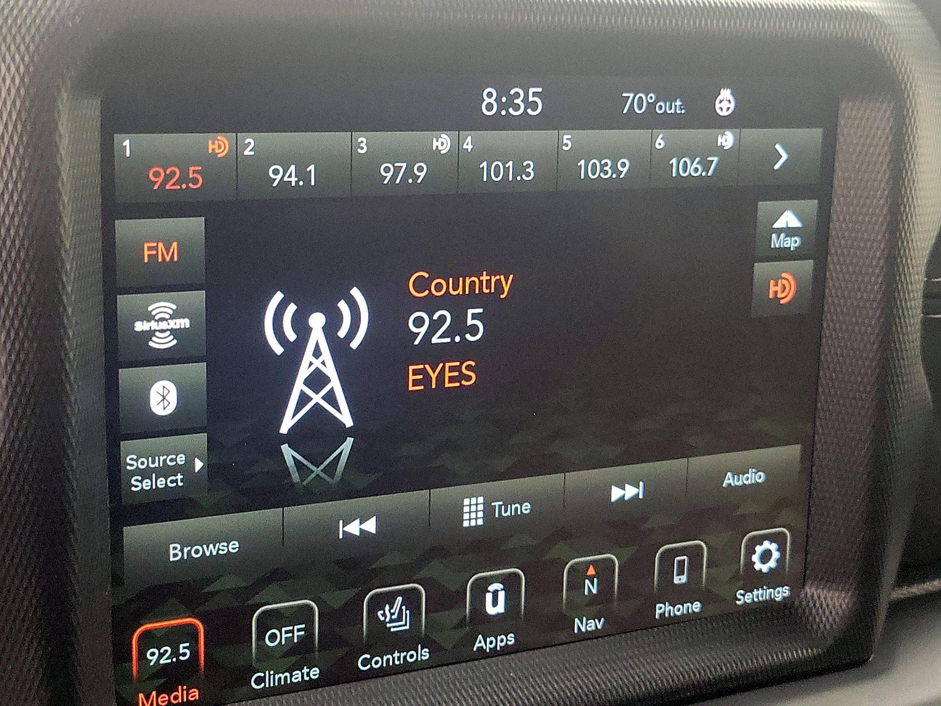 Thumbnail: 2022 Jeep Wrangler - 16