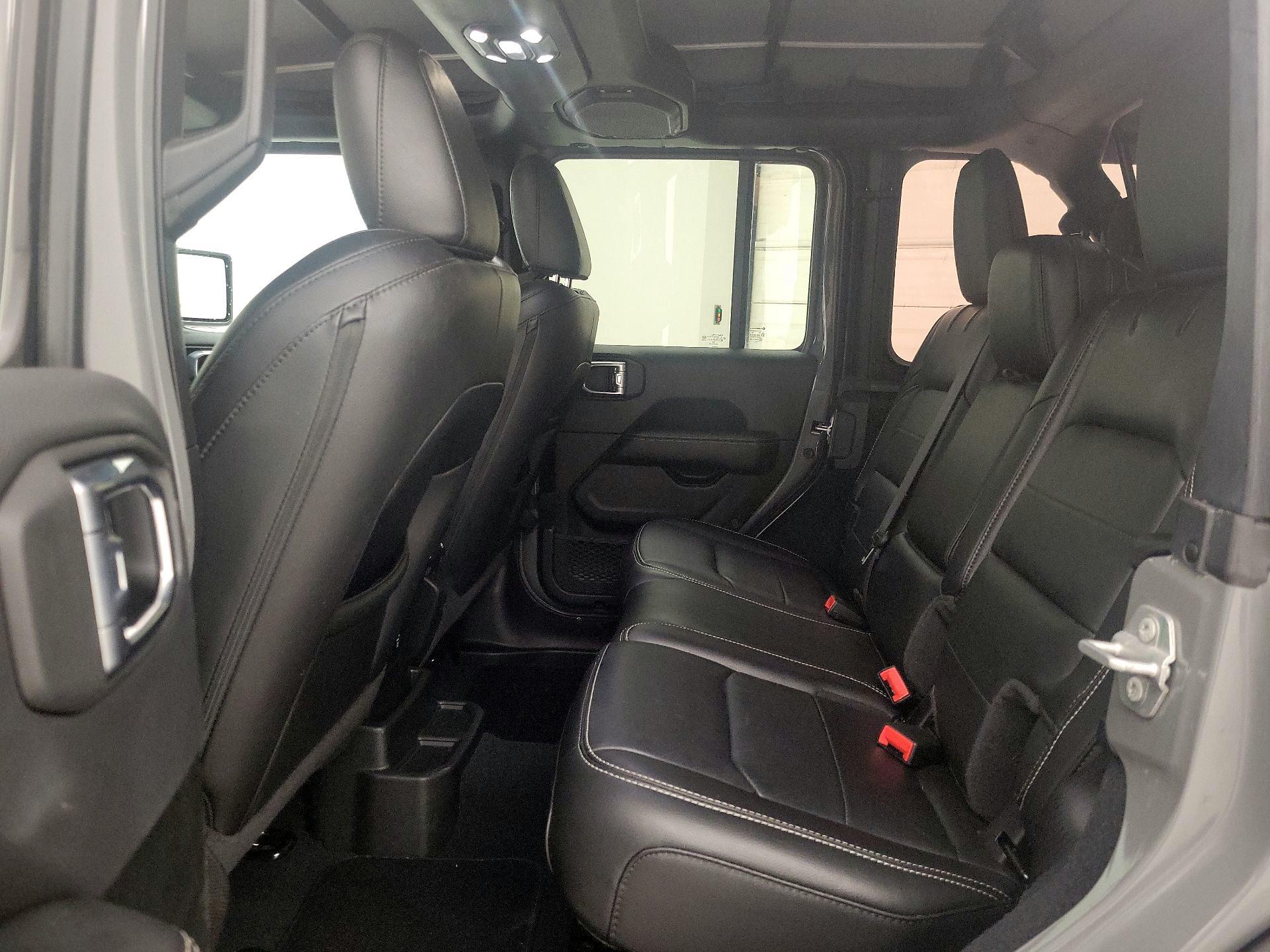 Thumbnail: 2022 Jeep Wrangler - 20