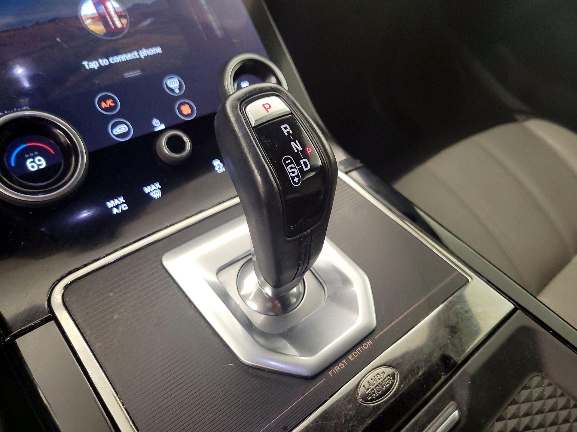 Thumbnail: 2020 Land Rover Range Rover Evoque - 18