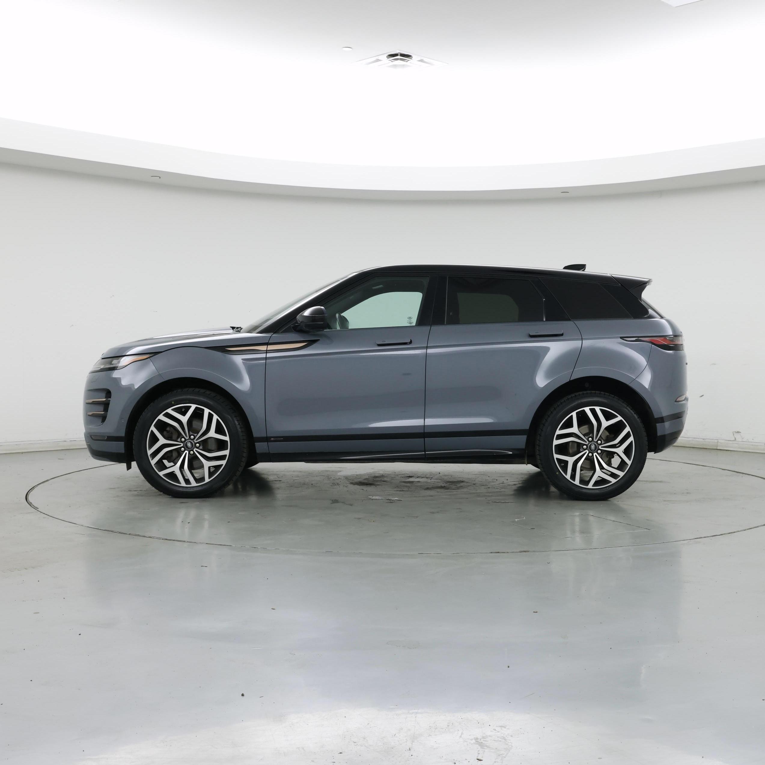 Thumbnail: 2020 Land Rover Range Rover Evoque - 3