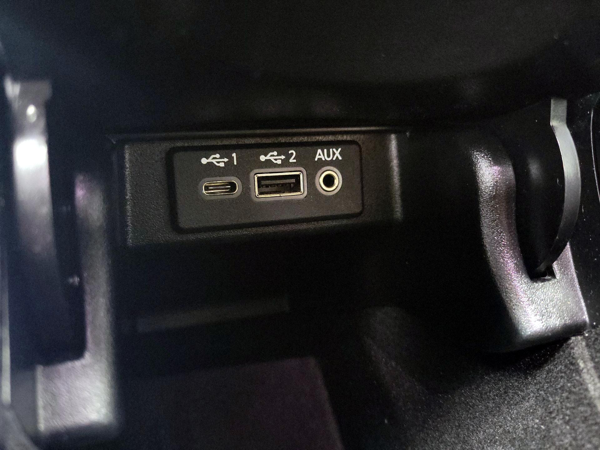 Thumbnail: 2020 Nissan Maxima - 19