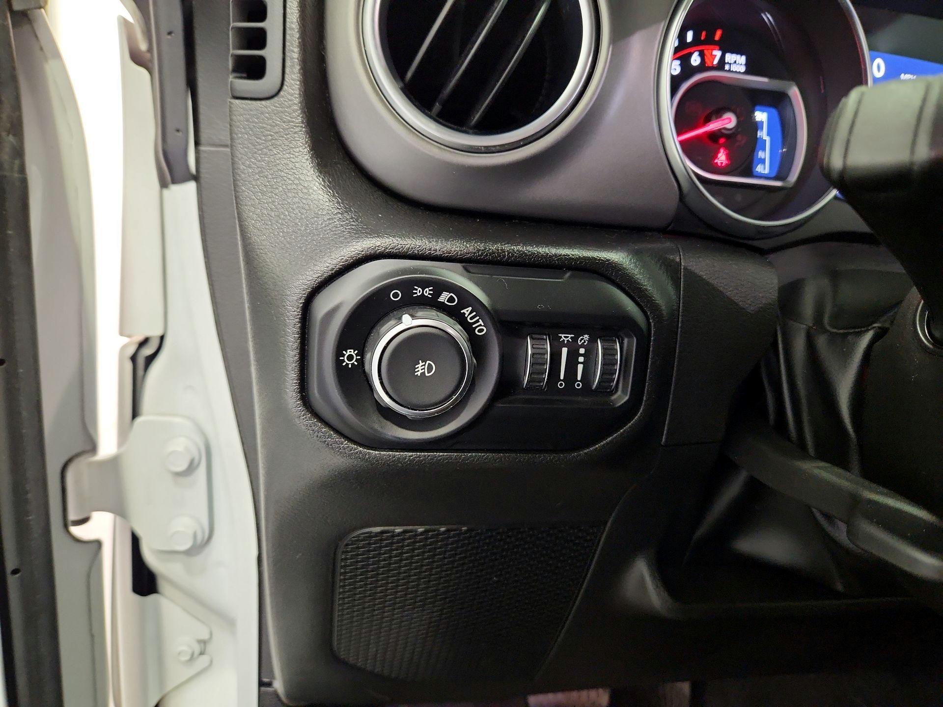 Thumbnail: 2022 Jeep Wrangler - 13