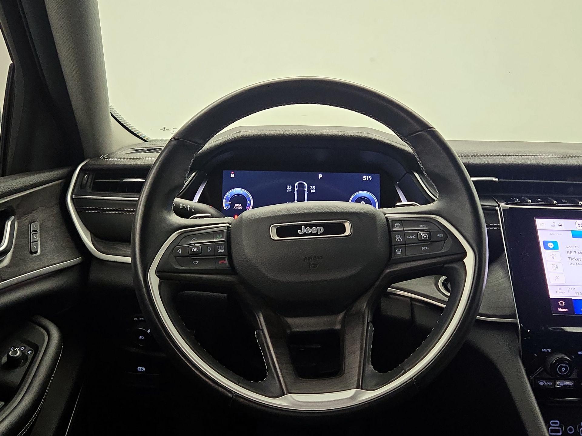 Thumbnail: 2022 Jeep Grand Cherokee - 10