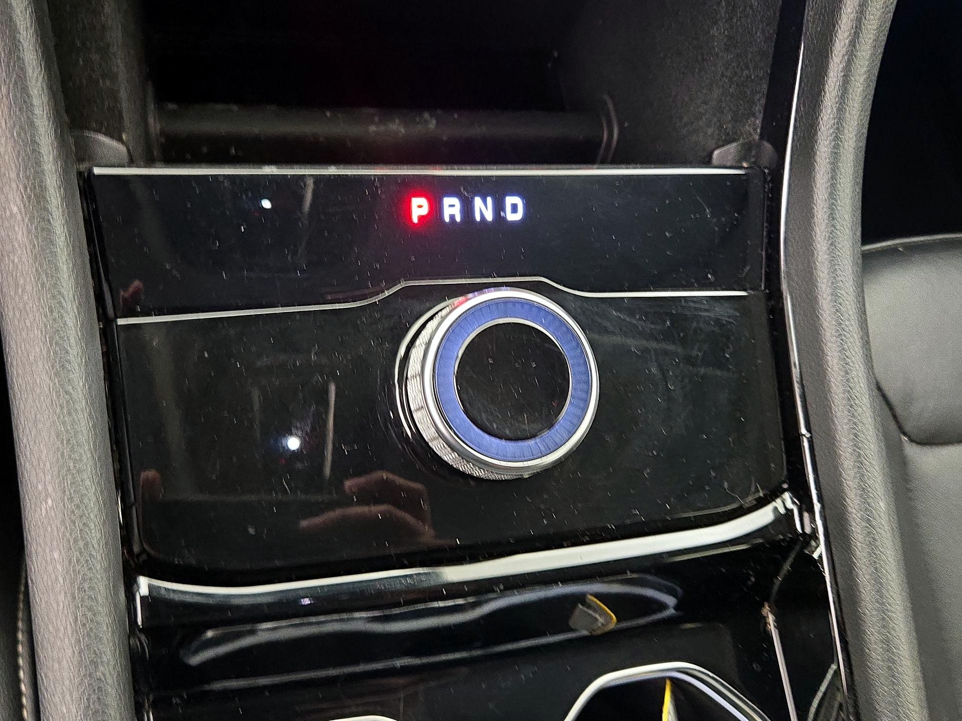 Thumbnail: 2022 Jeep Grand Cherokee - 17