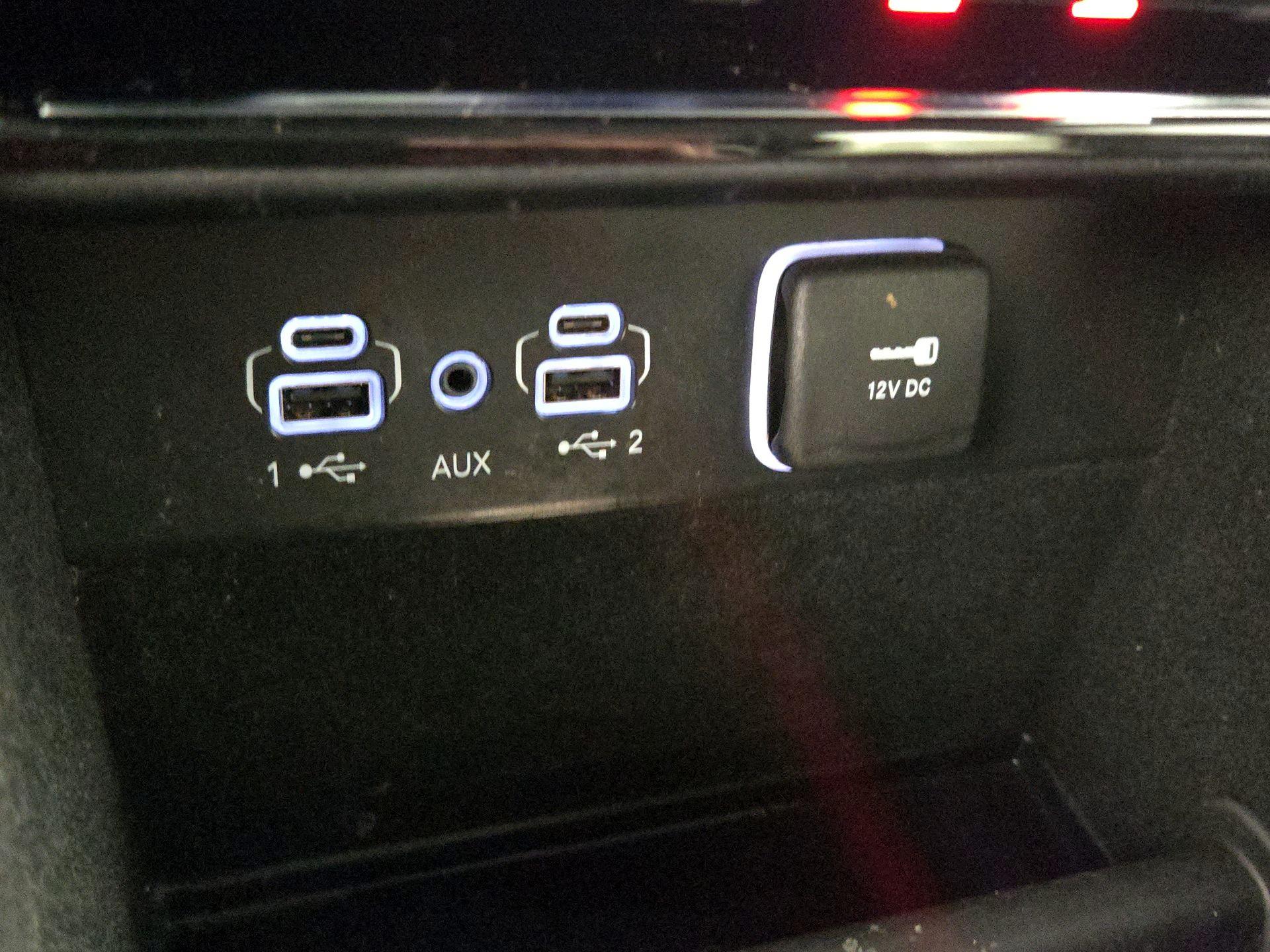 Thumbnail: 2022 Jeep Grand Cherokee - 18