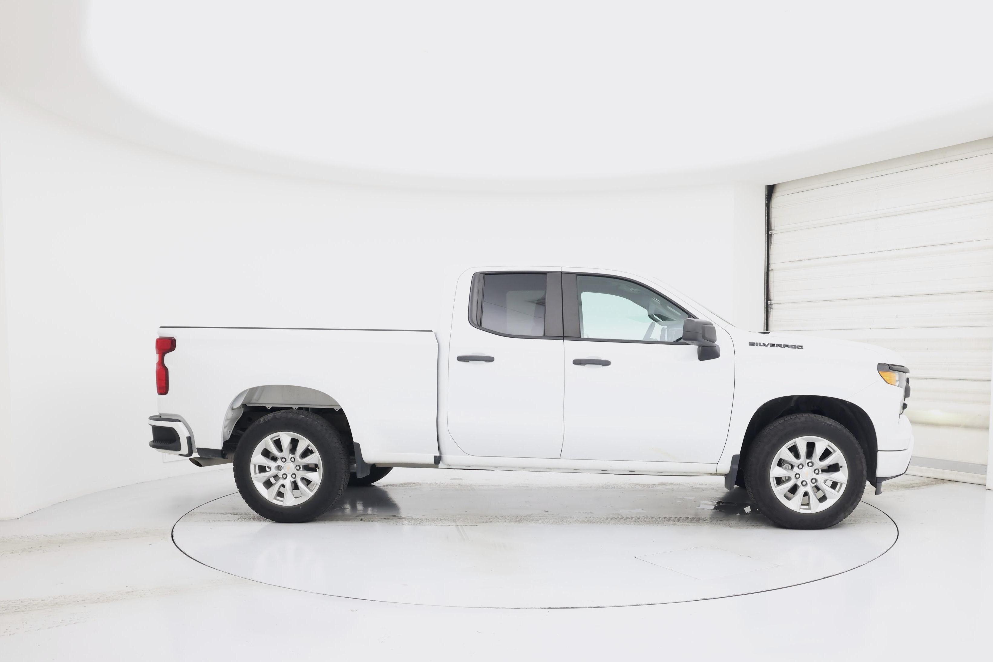 Thumbnail: 2023 Chevrolet Silverado 1500 - 7