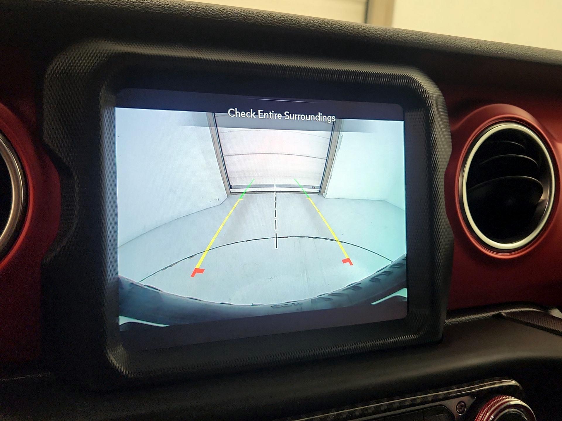 Thumbnail: 2021 Jeep Wrangler - 15