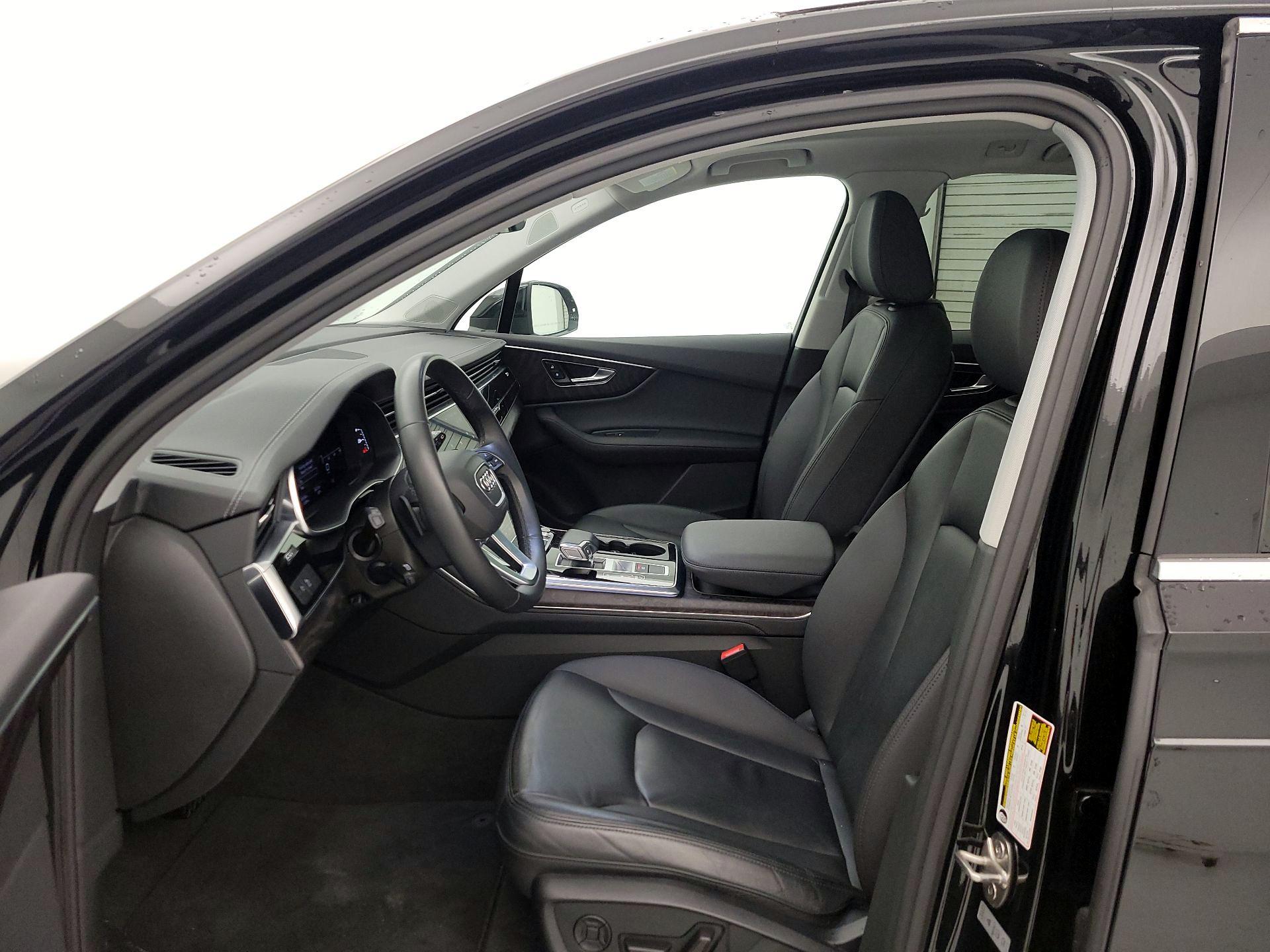 Thumbnail: 2023 Audi Q7 - 11