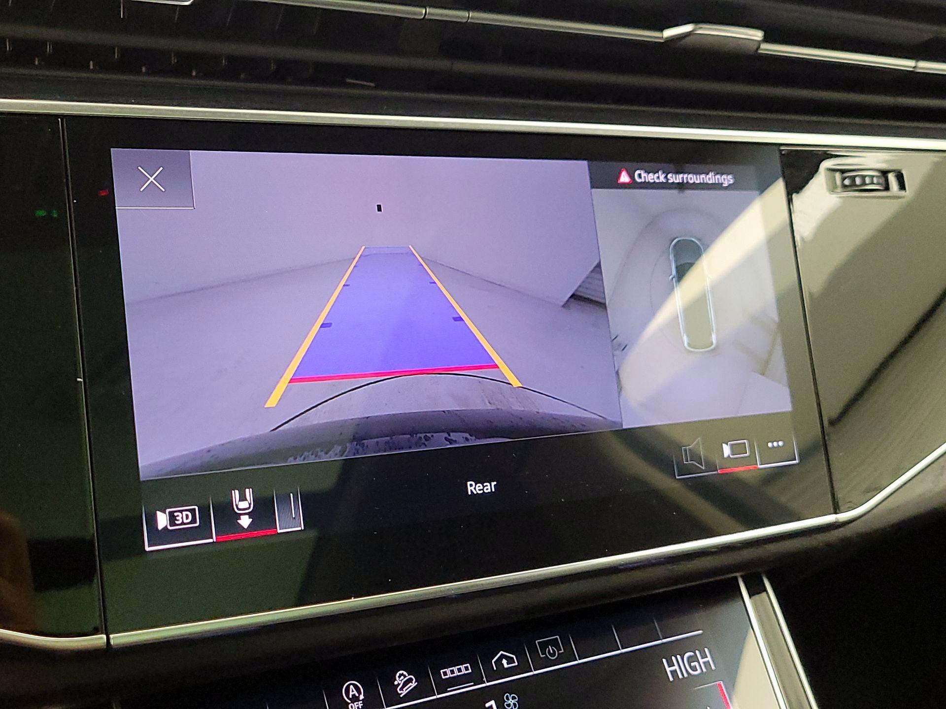 Thumbnail: 2023 Audi Q7 - 15