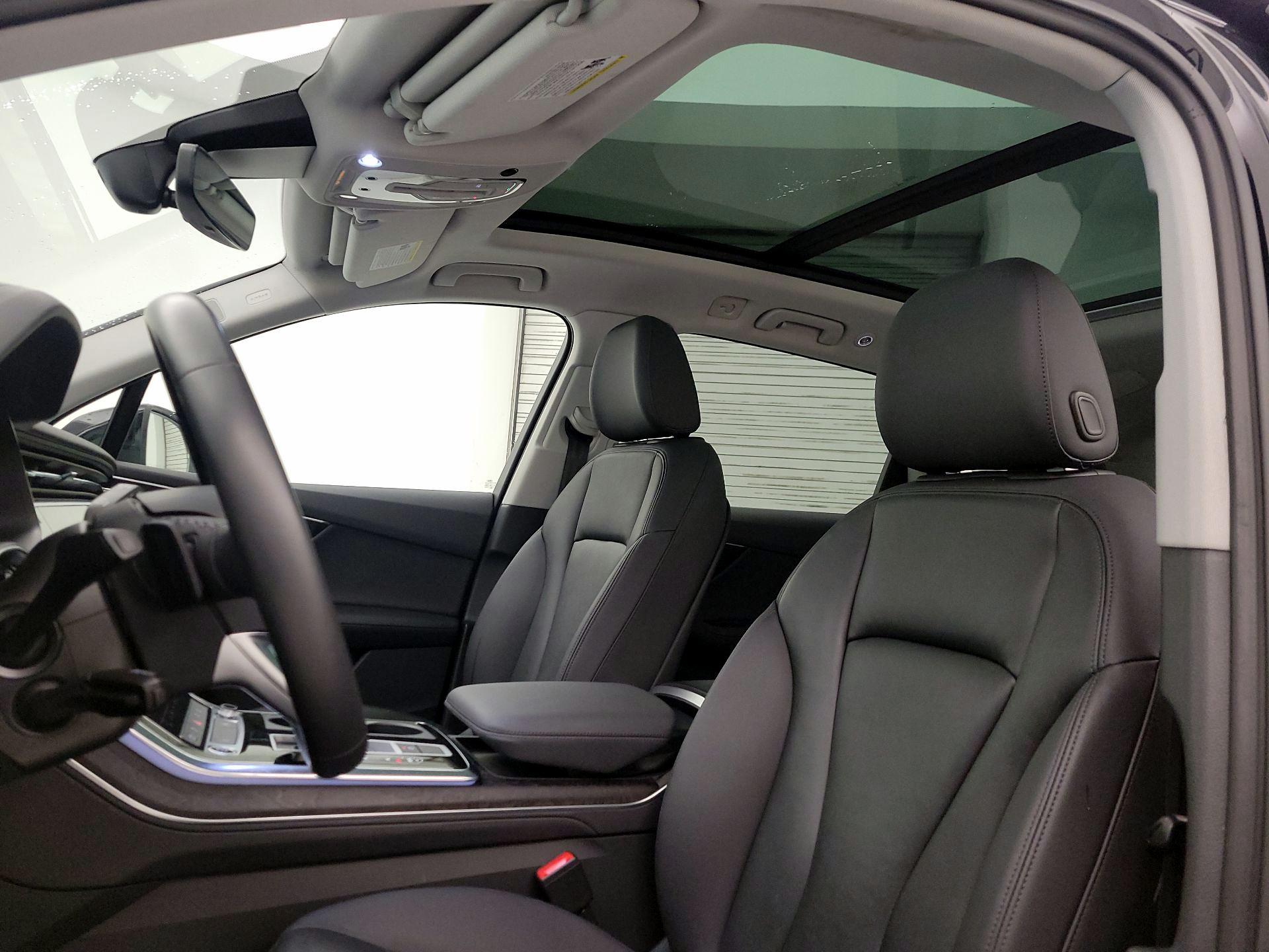 Thumbnail: 2023 Audi Q7 - 20