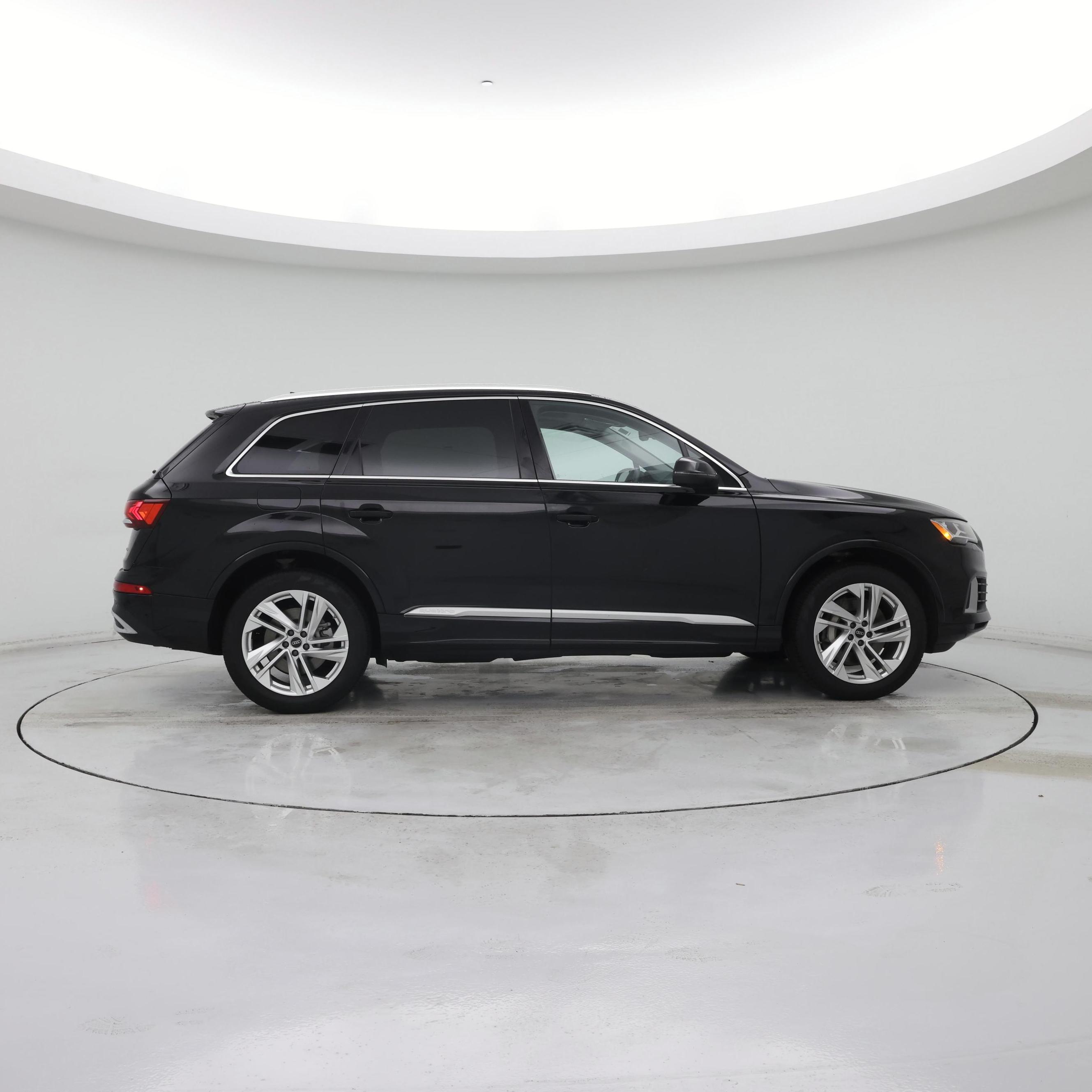 Thumbnail: 2023 Audi Q7 - 7