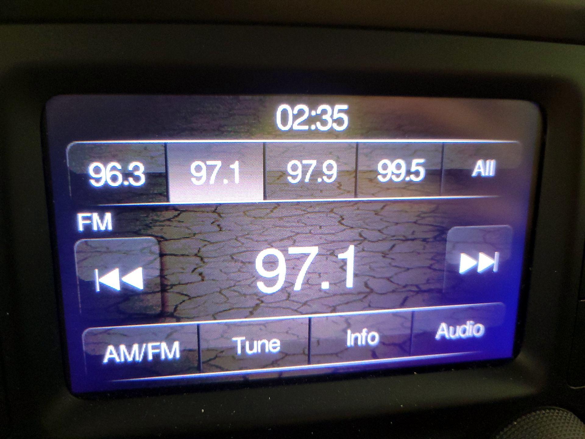 Thumbnail: 2020 Jeep Renegade - 15