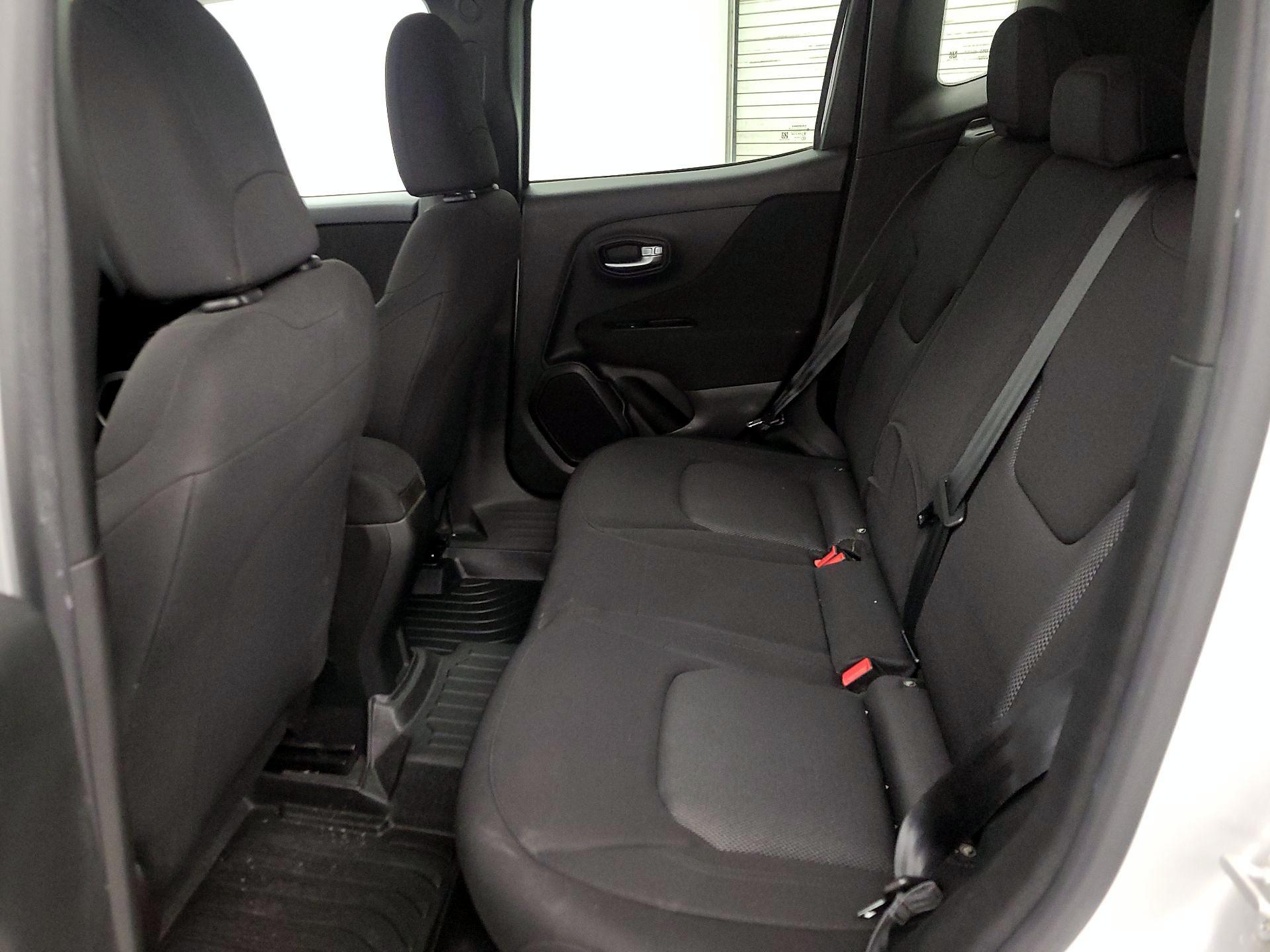 Thumbnail: 2020 Jeep Renegade - 19